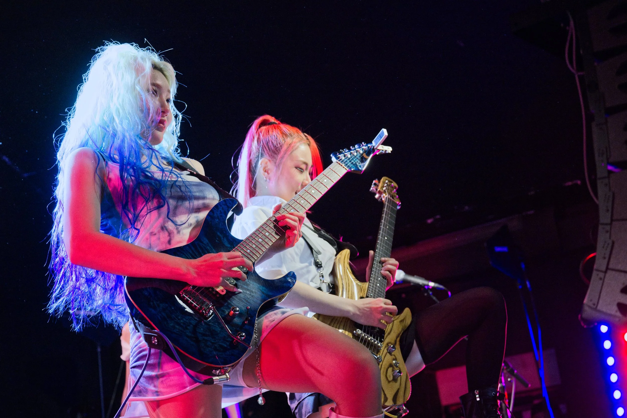 Hyunjung & Iree 2.jpg