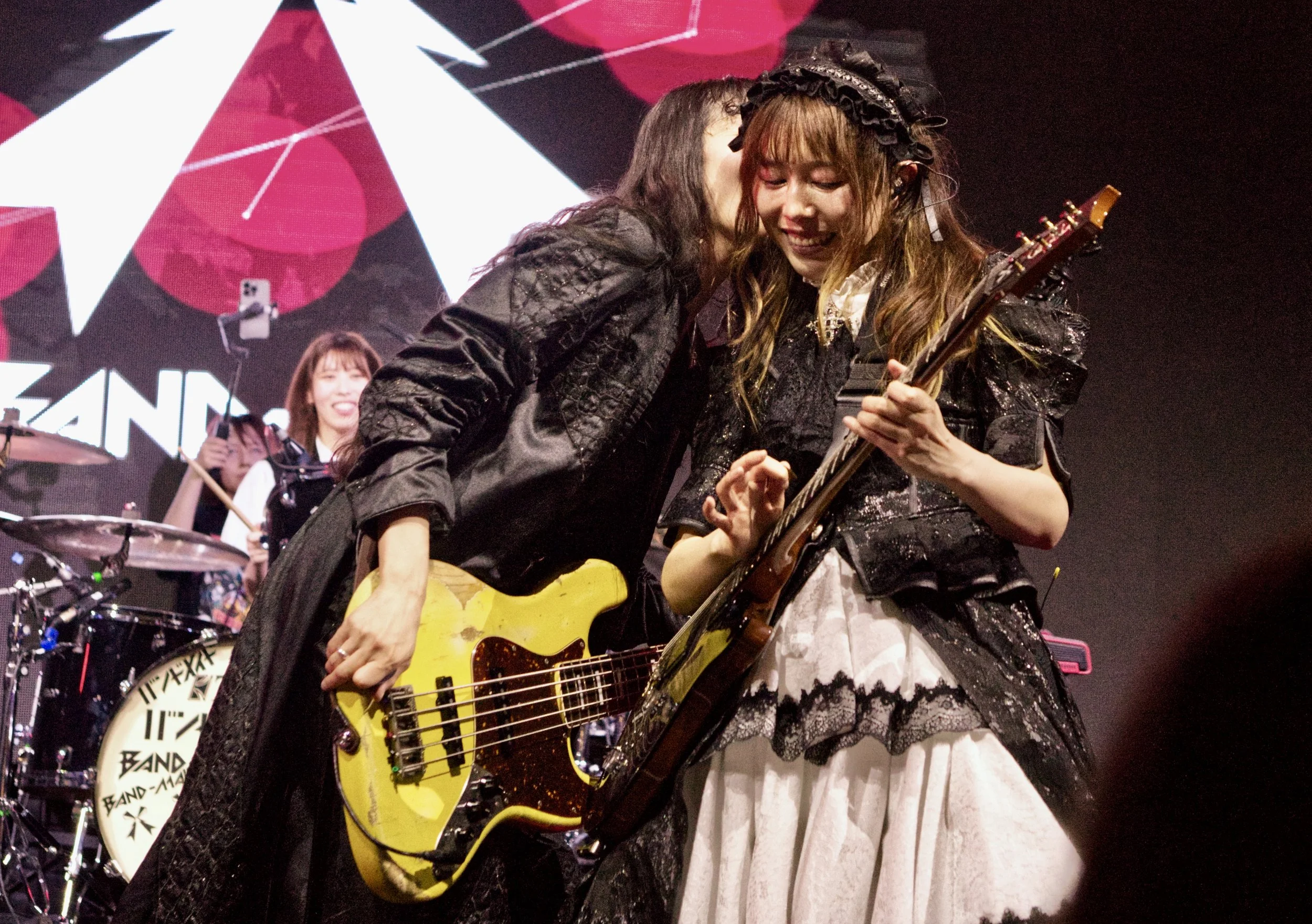 Misa & Kanami 2.jpg
