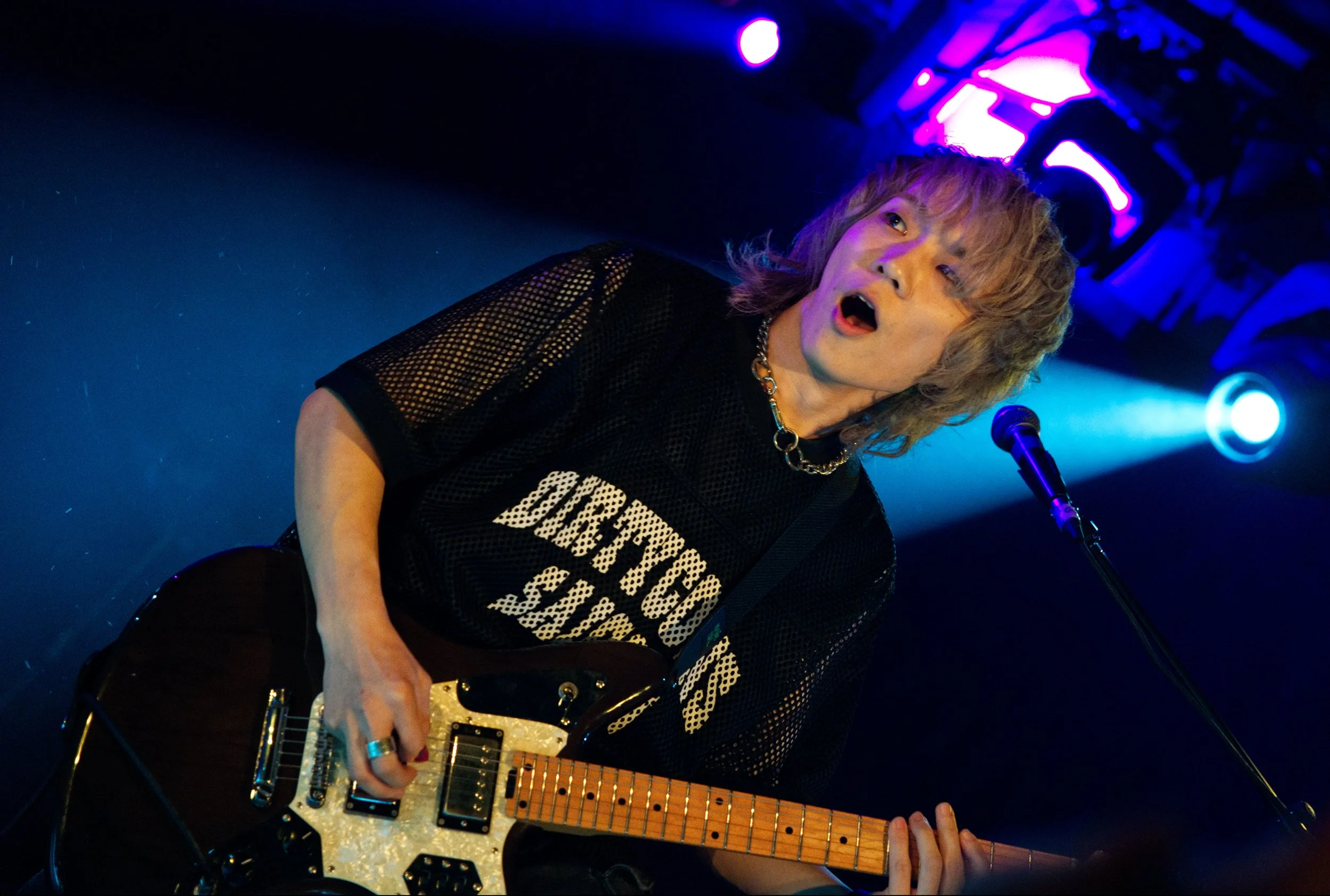 Guitarist AVO HD 2.jpg