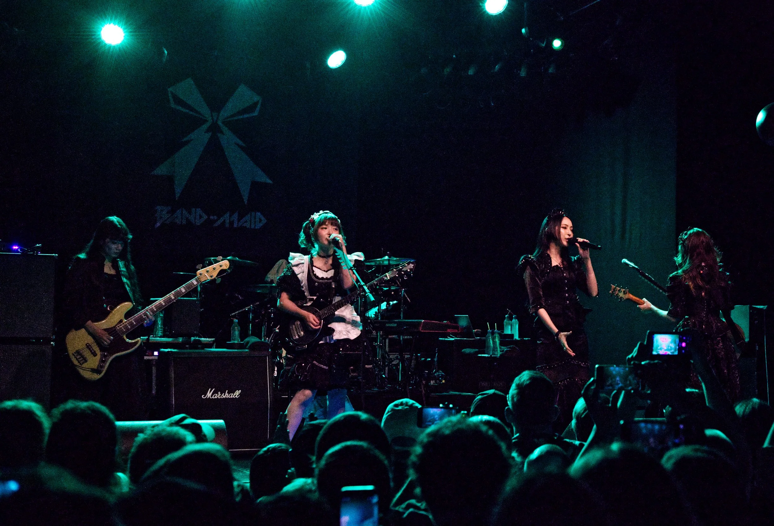 Band maid 2.jpg