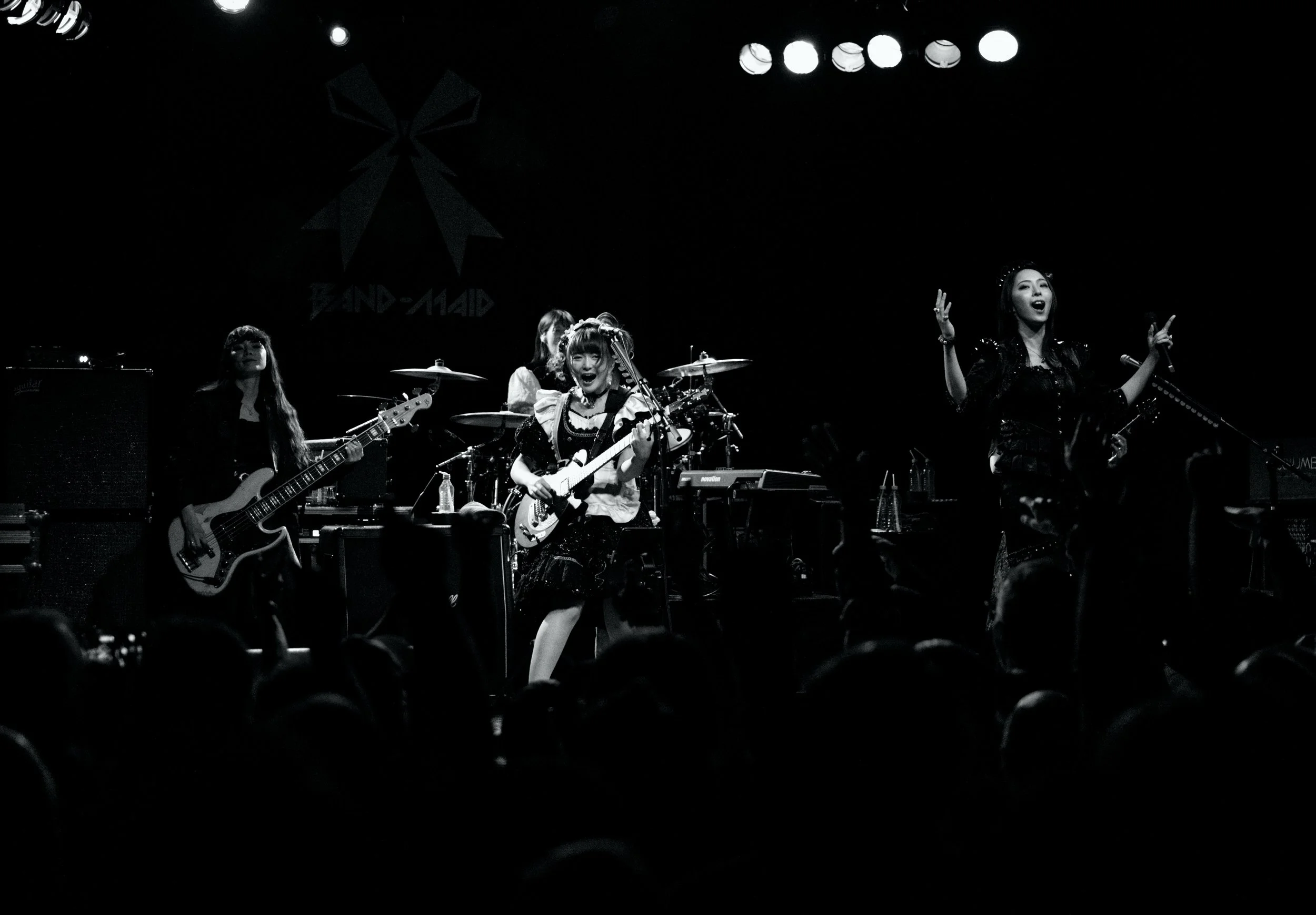 Band maid bnw 2.jpg