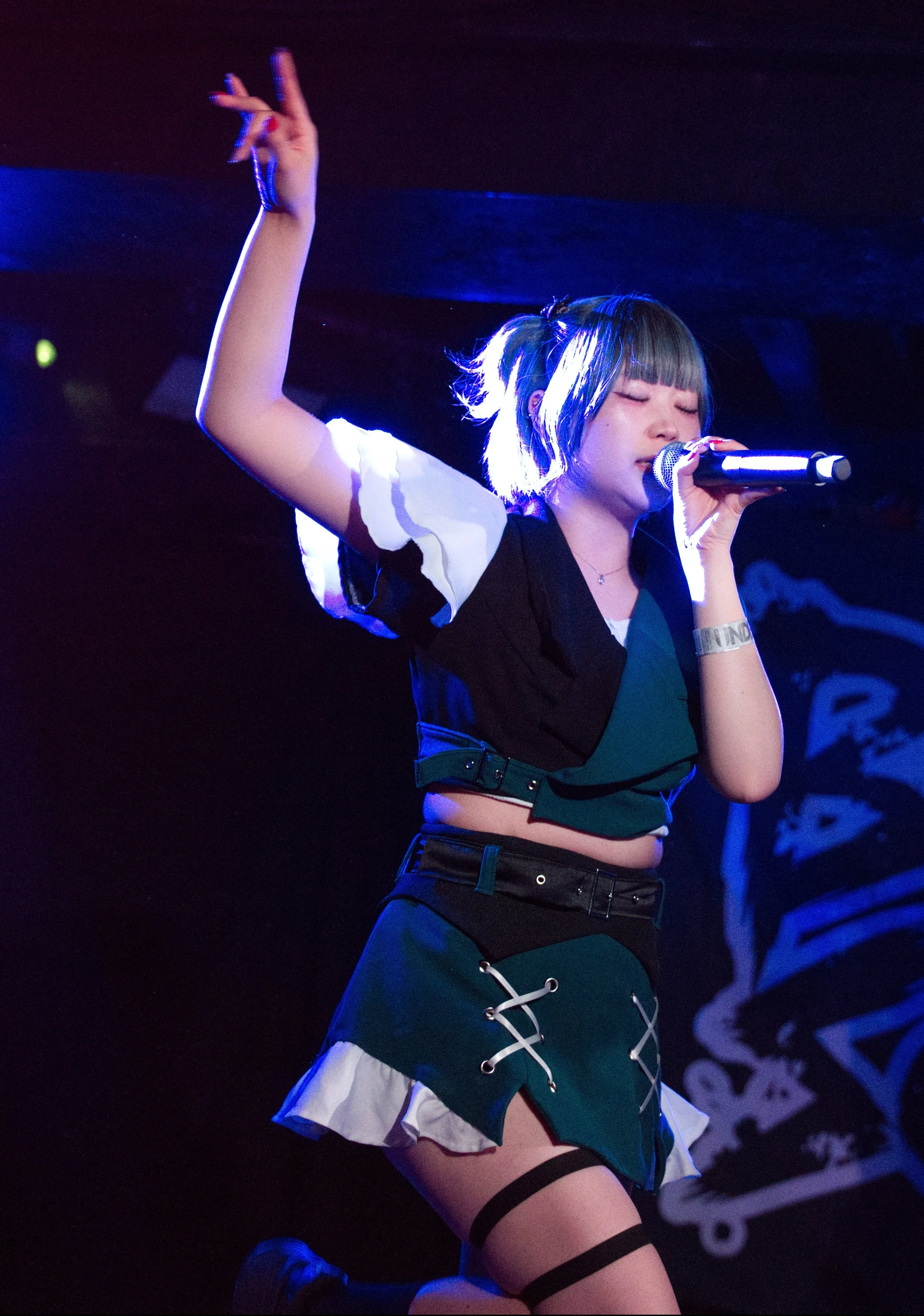 Mikogami Shizuku JJPU 3.jpg