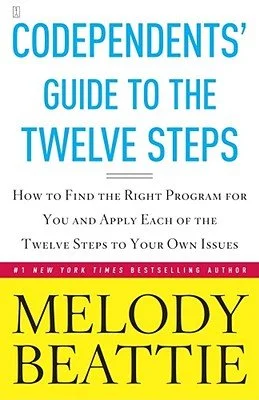 Book cover of 'Codependents' Guide to the Twelve Steps' by Melody Beattie, featuring a yellow, white, and blue design with subtitles about finding programs and applying steps to personal issues.