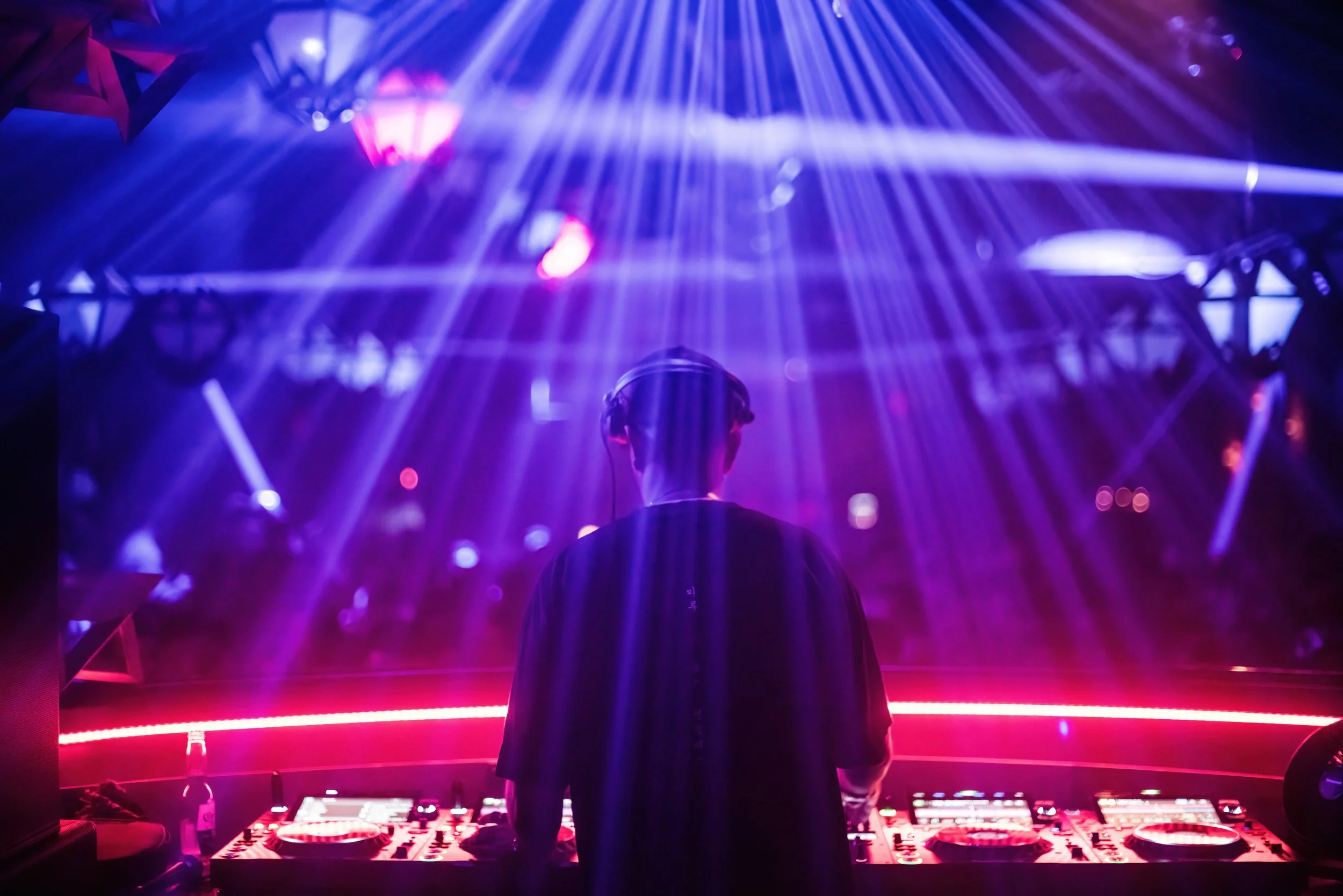 postSound 424 49--severe-noise copy.jpg