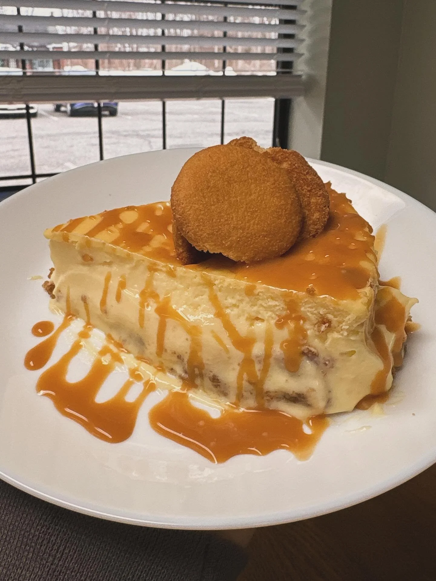 Banana pudding X Cheesecake!! Come try this delicious banana caramel cheesecake today🍌#thesugarchalet #wilbraham #westernmass #smallbuisness