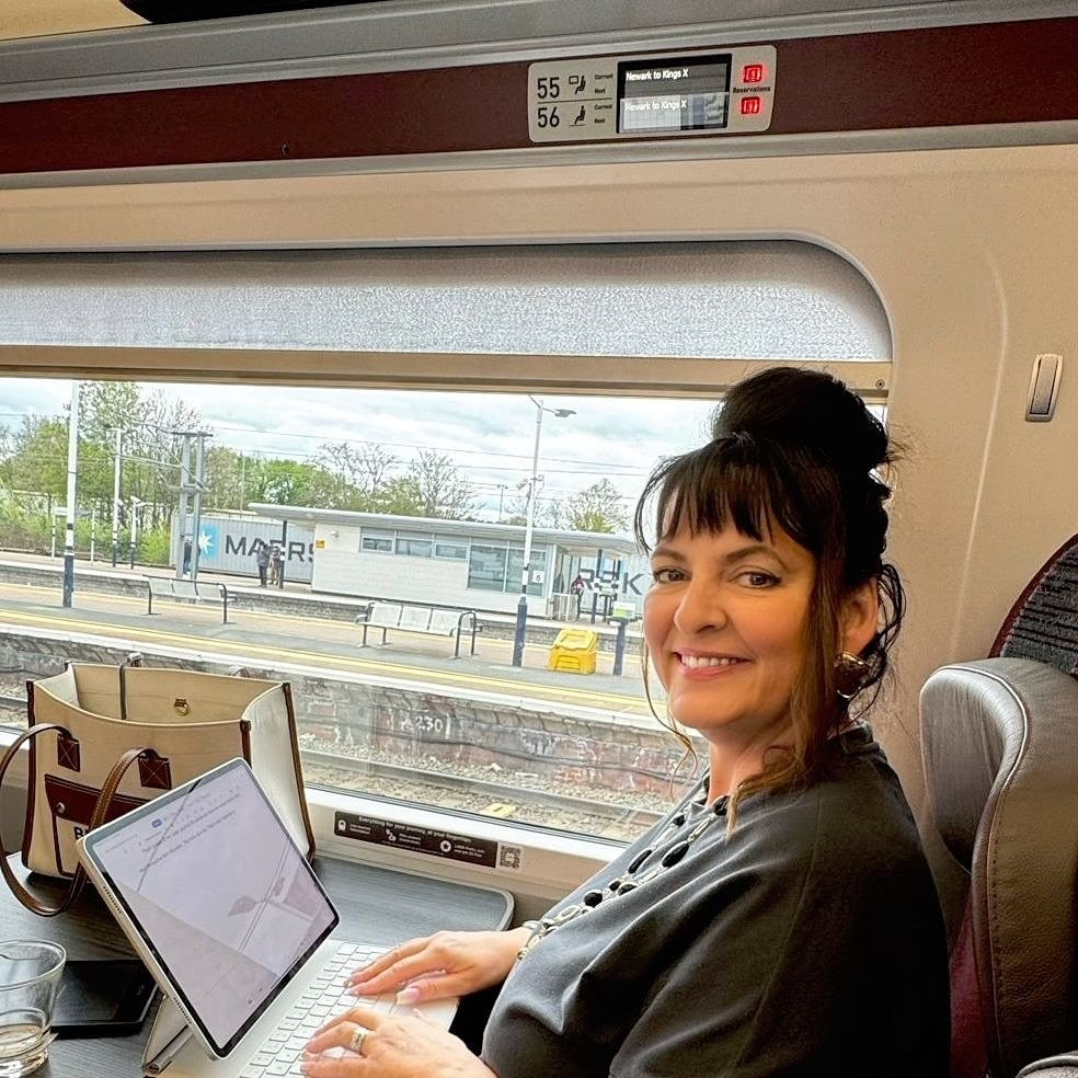 This morning&rsquo;s office! 🚂 
En route to London to meet with my publisher &amp; agent 📚