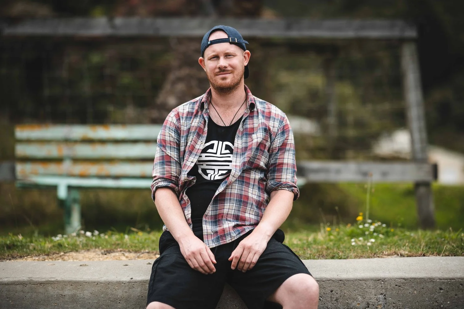 Alec Huisman
Live music and photography have always been a part of my life. While primarily a commercial and event photographer, in my spare time I volunteer covering live New Zealand music for muzic.net.nz, and have shot artists including Kaylee Bel