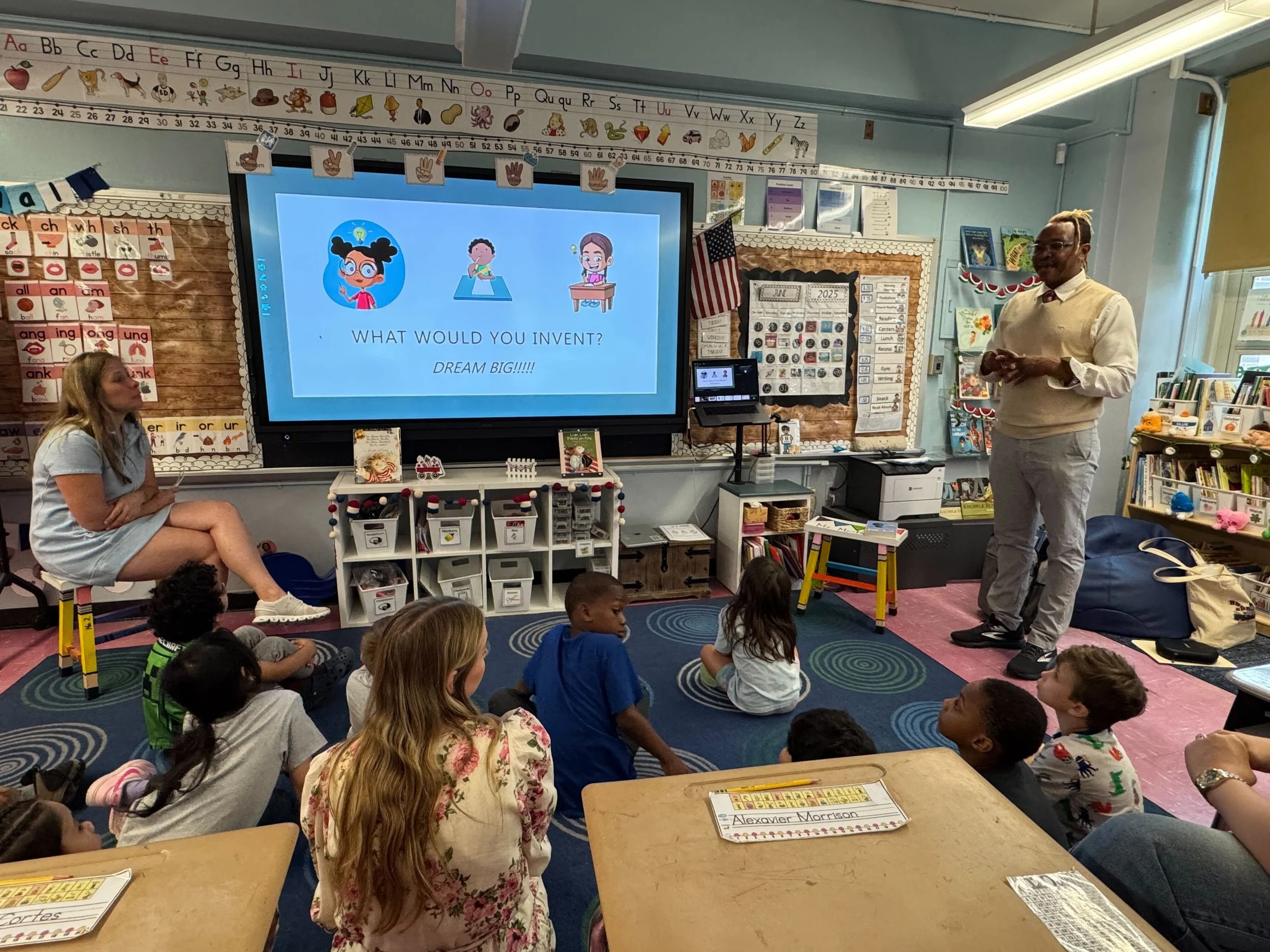 Dr. Bernard L. Dillard is a Professor of Mathematics at the Fashion Institute of Technology. With a passion for education and student empowerment, he visited our classrooms to speak with students about dreaming big, inventing, and staying dedicated t