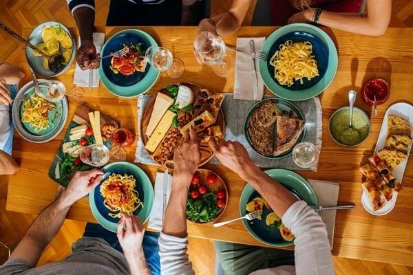 a ground sharing a wide variety of foods