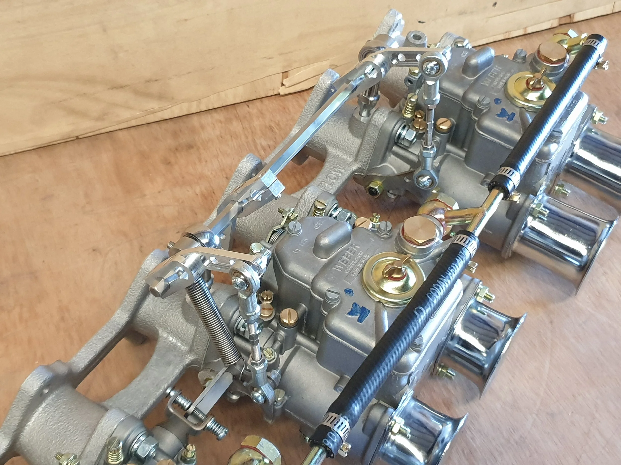 Ford alloy head x-flow triples (2).jpg