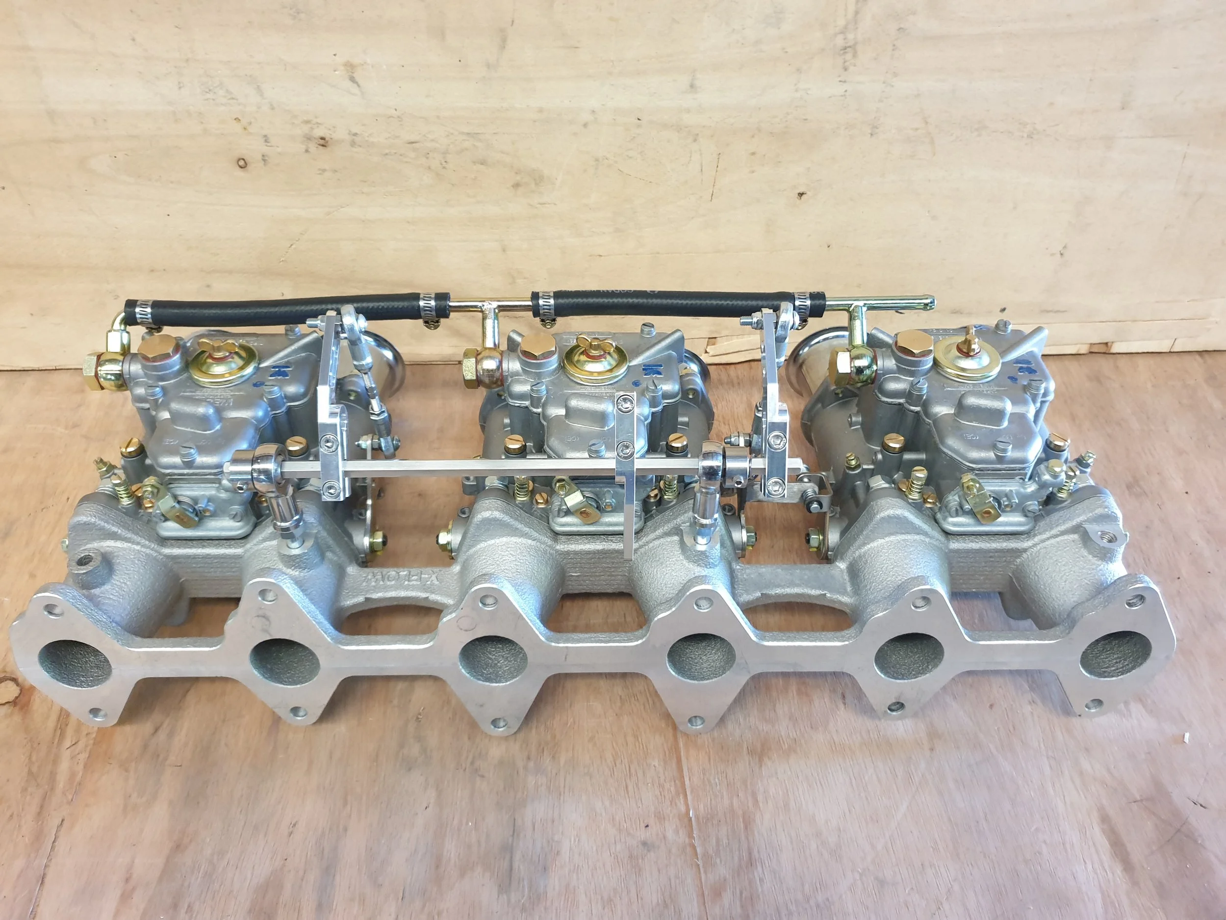 Ford alloy head x-flow triples (5).jpg