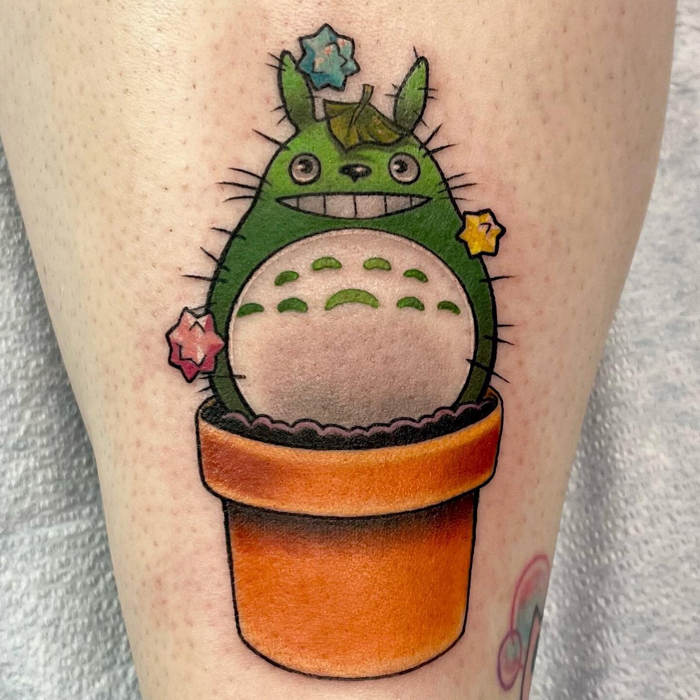 Totoro cactus from @babybeetattoos flash! 💖🌵💖 #totoro #totorotattoo #nerdytattoos #kawaiitattoo #animetattoo #studioghibli #ghiblitattoo