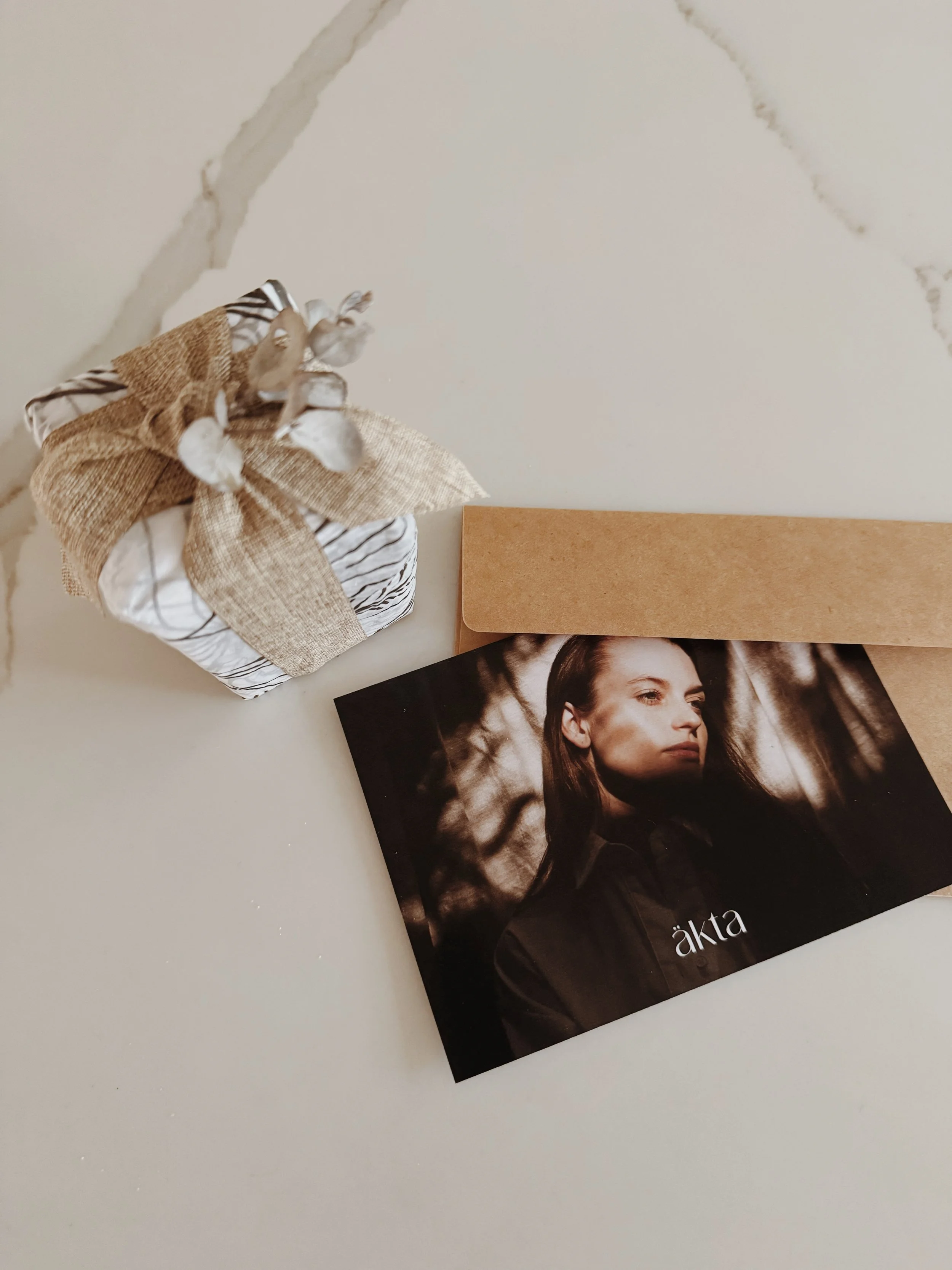 äkta Holiday Gift Guide 2025