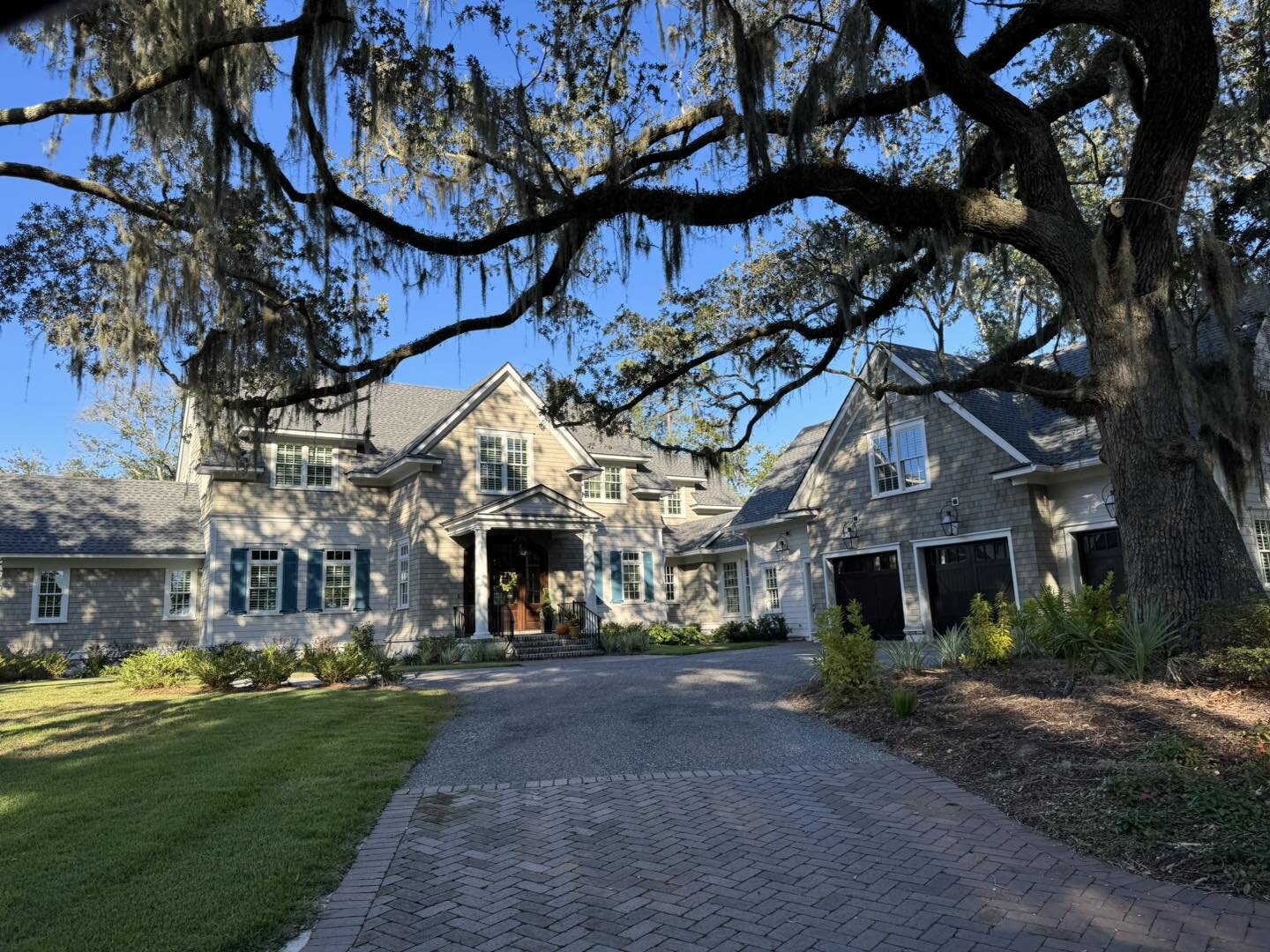 Catching up with past projects this morning in #colletonriver

Joe DePauw while at Parker Design Group Architects

Built by: Construction, Management &amp; Consulting Services, Hilton Head Island
#residentialarchitecture #customhome #architecture
