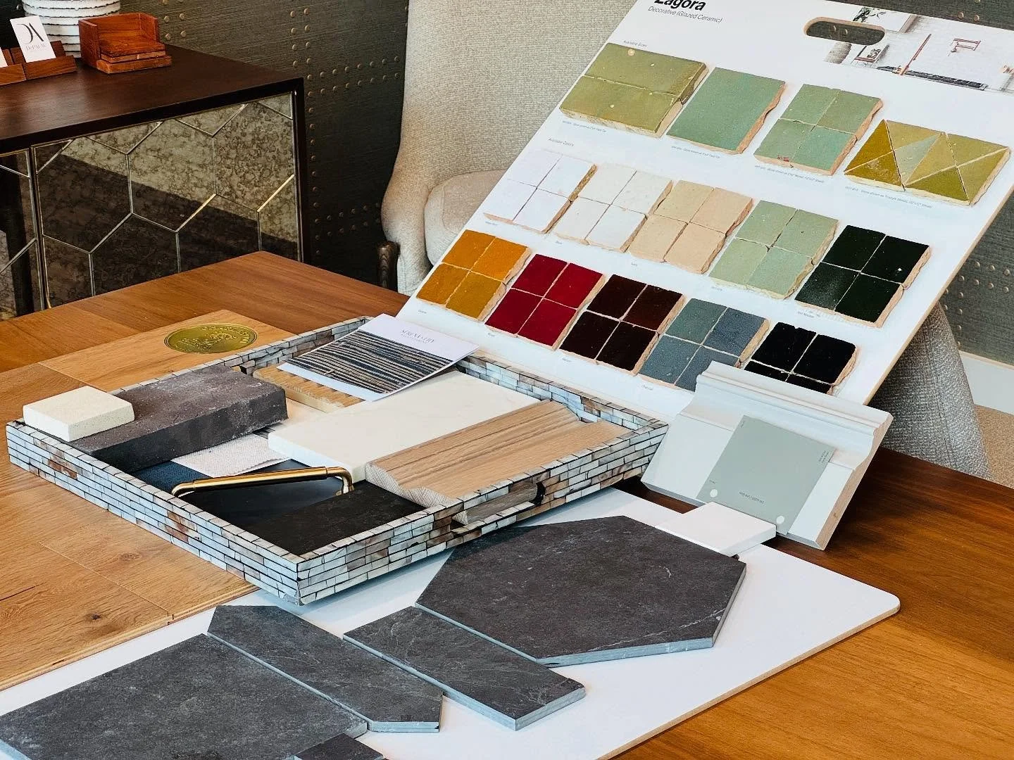 Selections coming together on our latest project with @brandigrey and @maharhhi 

#residentialarchitecture #blufftonarchitect