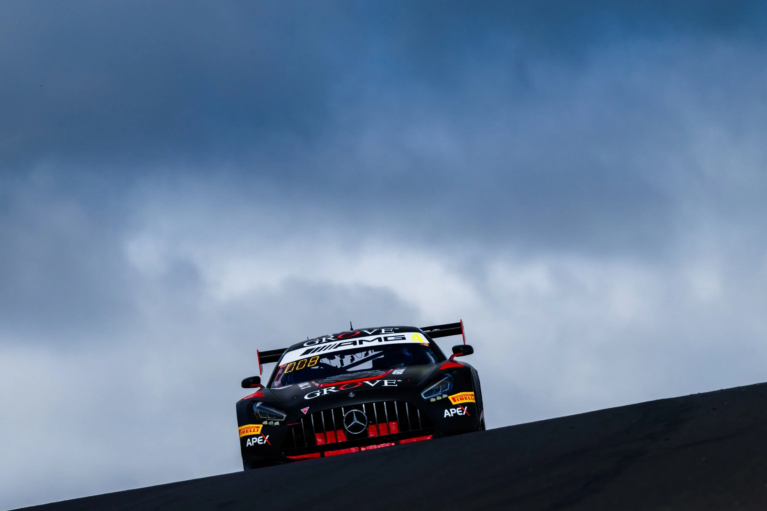 Grove Racing GT Mercedes AMG GT3 passing over Skyline at the 2025 Bathurst 12 Hour. 