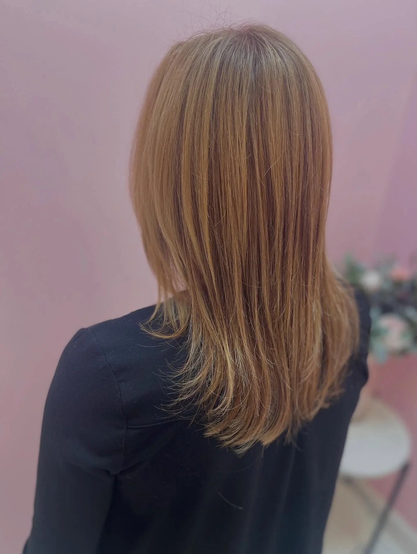 Blended to perfection 🍂

#fairportstylist #perintonsalon #fairportsalon #rocstylist  #behindthechair #fallhair