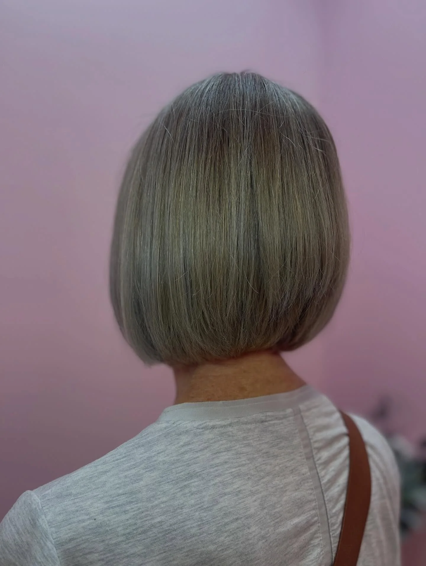 You&rsquo;re going to want to swipe to see the before on this transformation! Growing out your gray, and trying to match it can be a huge process. This was almost a year of growing it out, and then only ONE time of highlighting and low lighting to tr