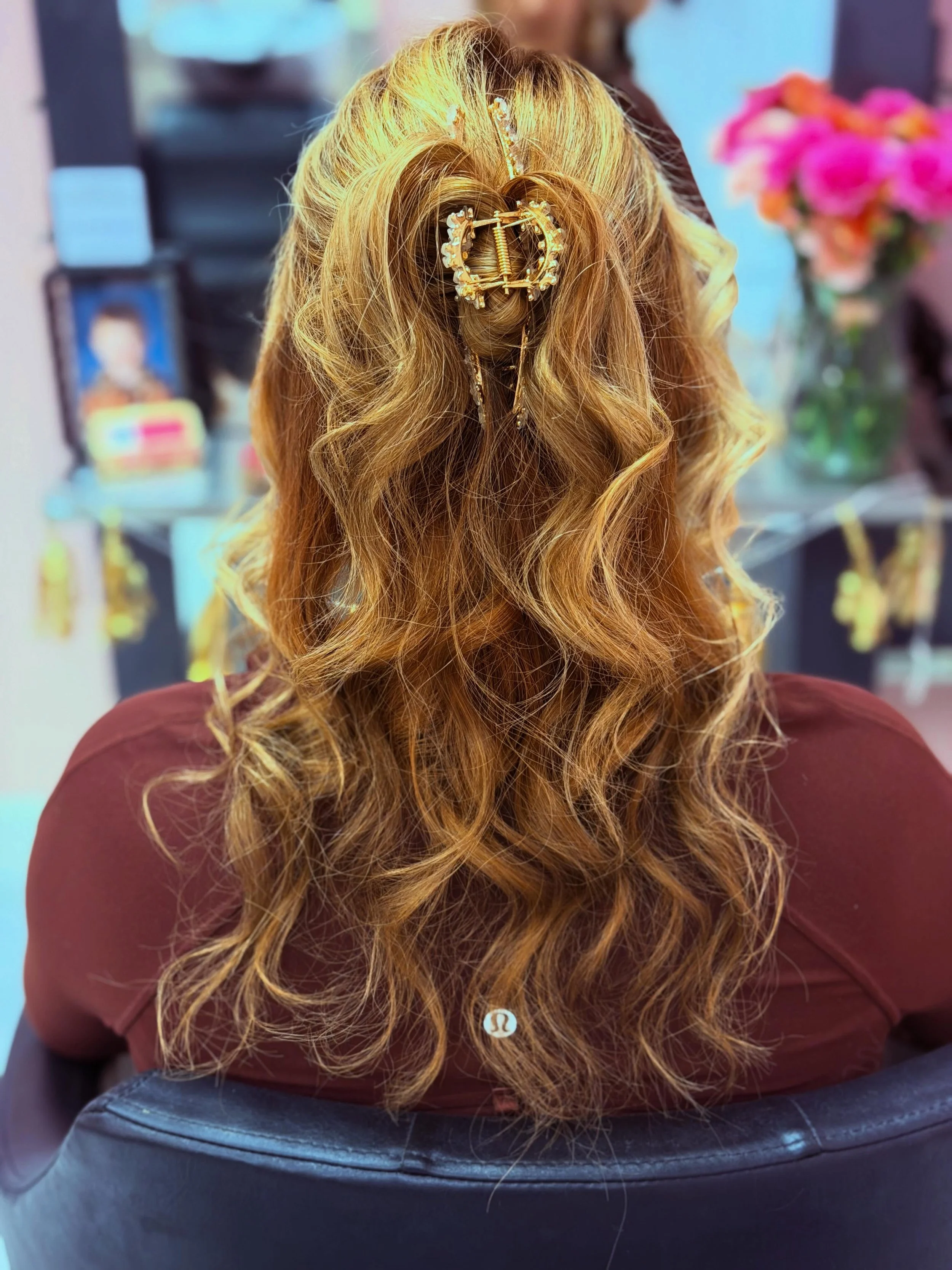 Who says only the bride gets the glam? 💕 This soft, elegant style is perfect for celebrating love while feeling confident and beautiful all day long. From the ceremony to the dance floor, this look is ready for it all! ✨💐

#fairportsalon #perintons
