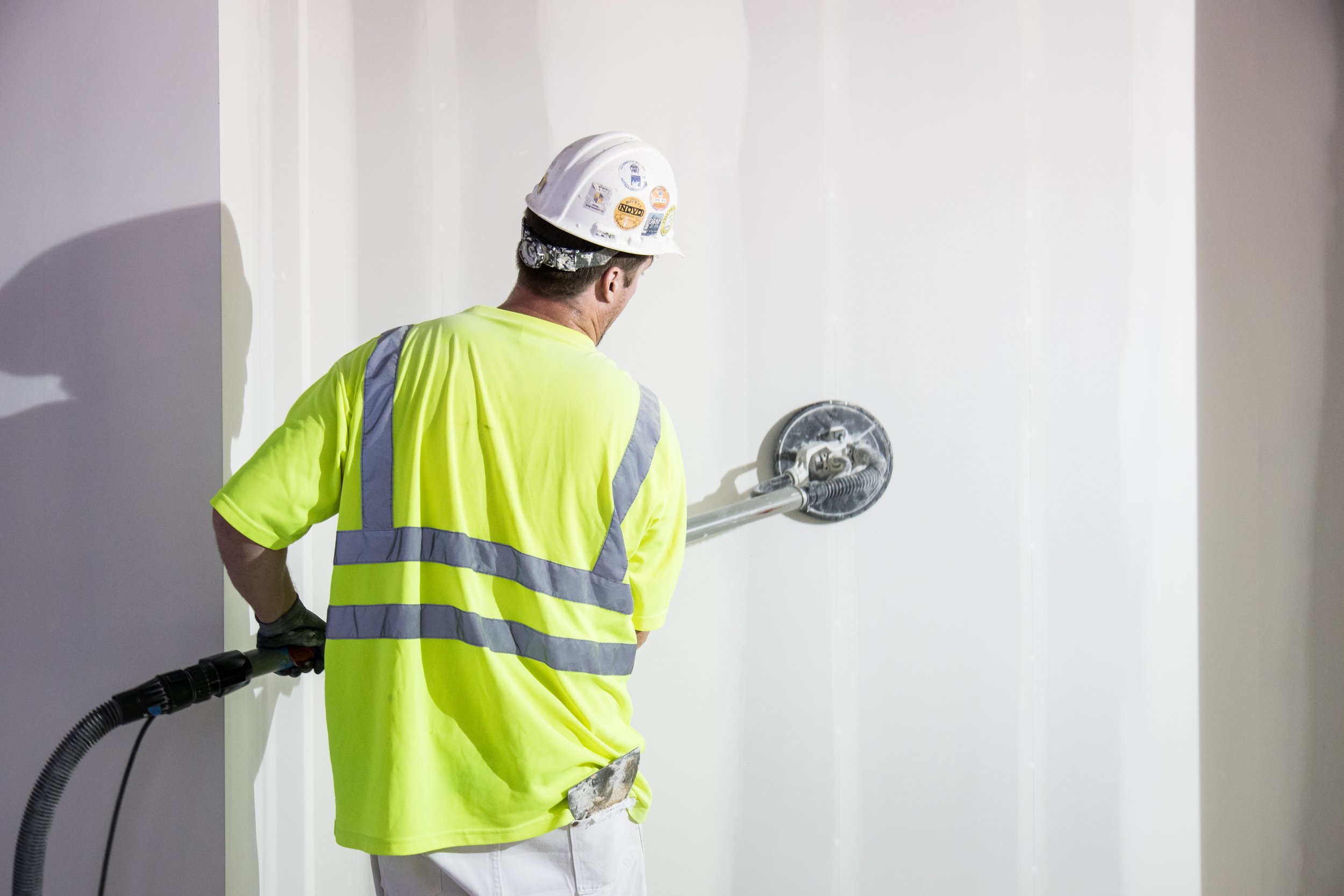 Drywall - Taping and Skimming 16.jpg