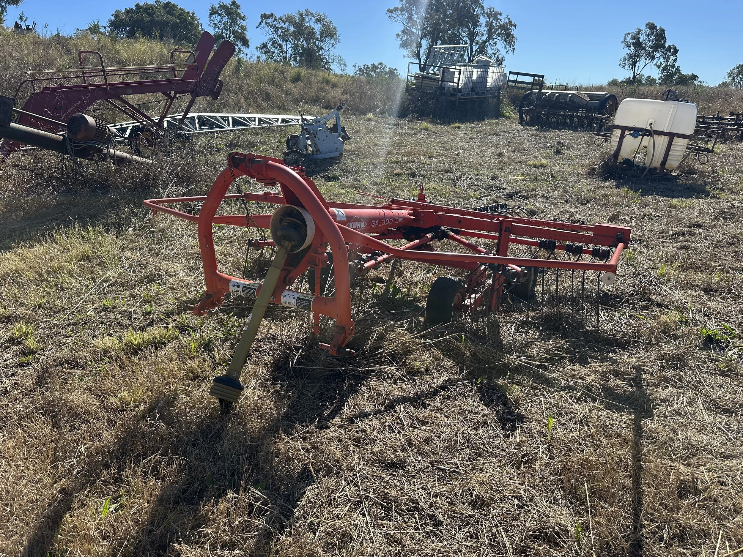 Kuhn GA390 GM Rotary Hay Rake