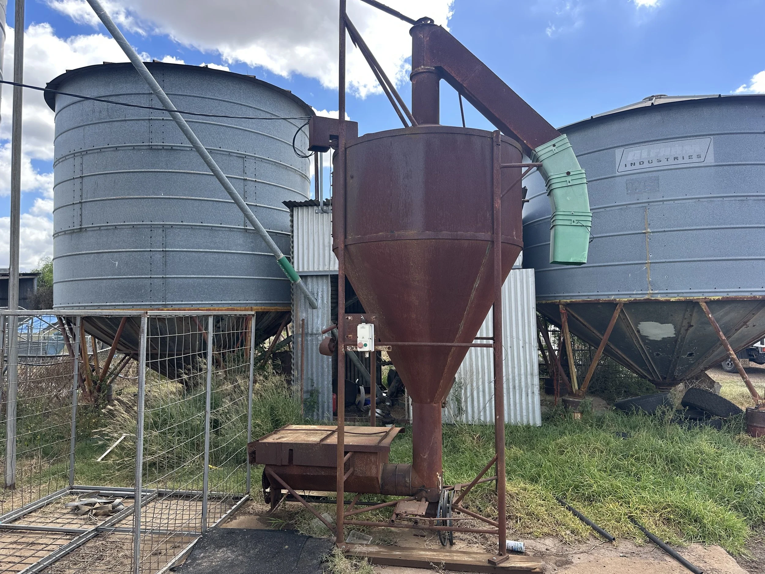 Grain Mixer Silo
