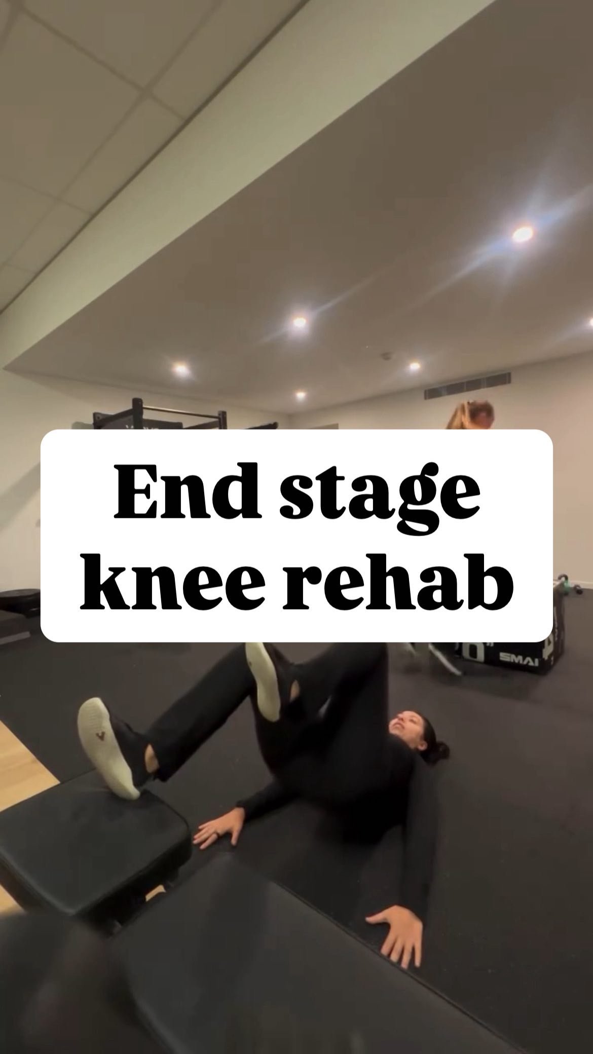 End stage knee rehab can look very different for each individual depending on your goal!
You might be working towards loading a squat pattern again, firing up your hamstrings or returning back to box jumps. With an individualised program our EPs ca