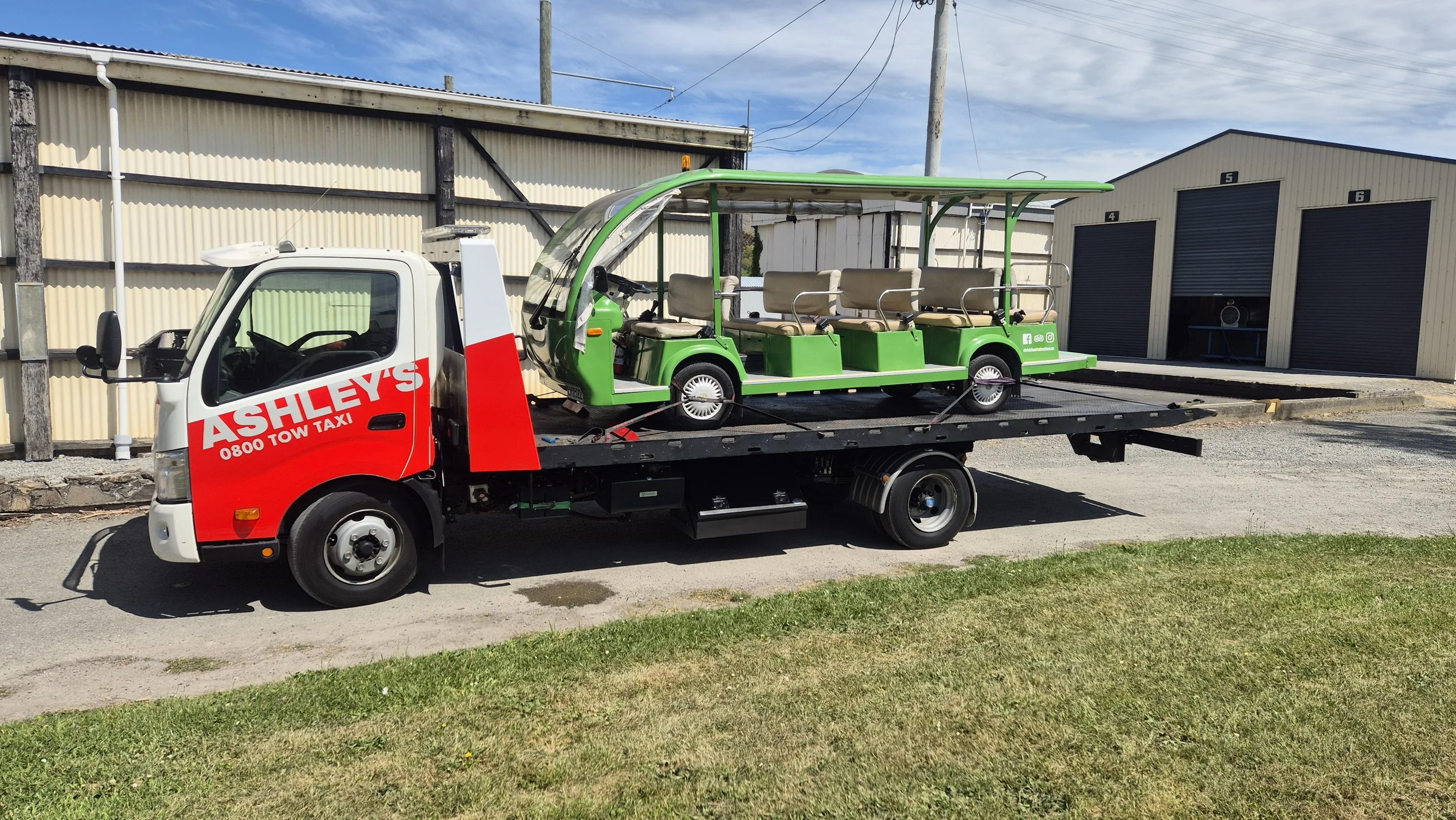 Shuttle towed in Christchurch
