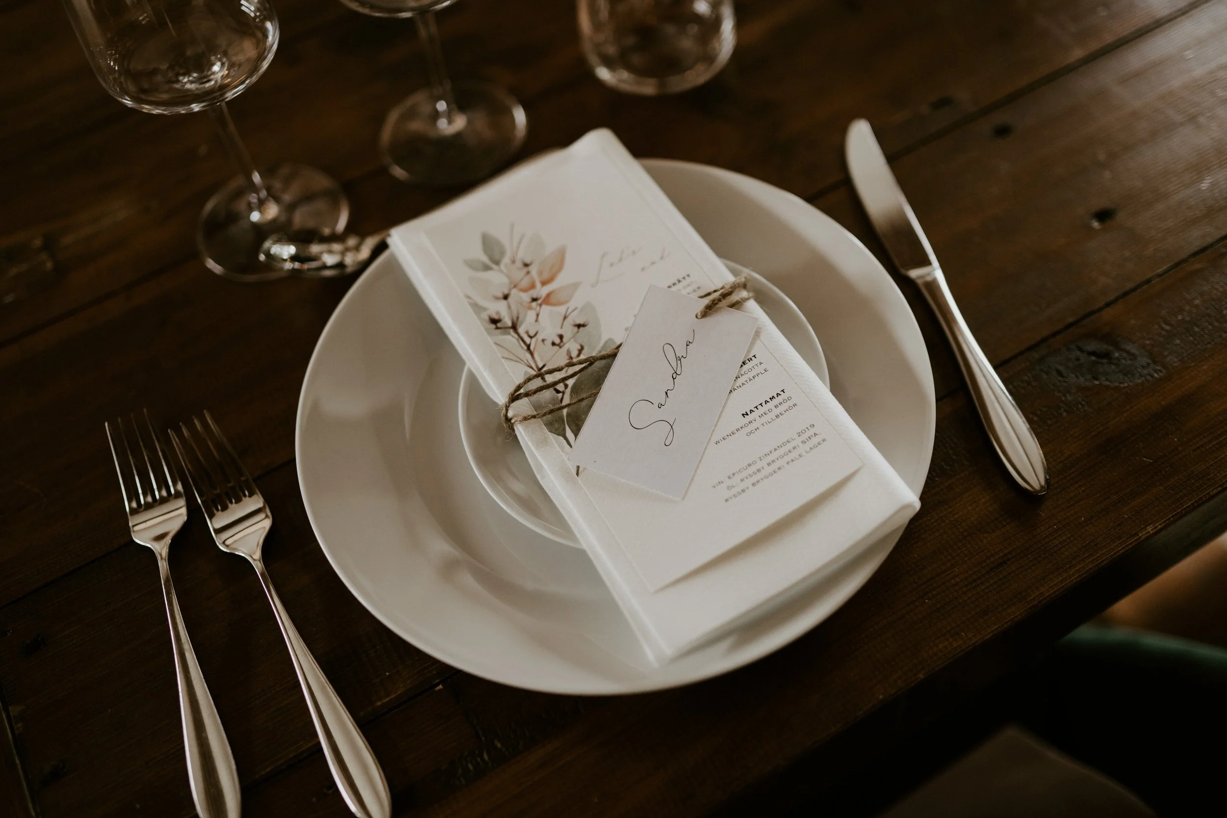 INVITATIONS