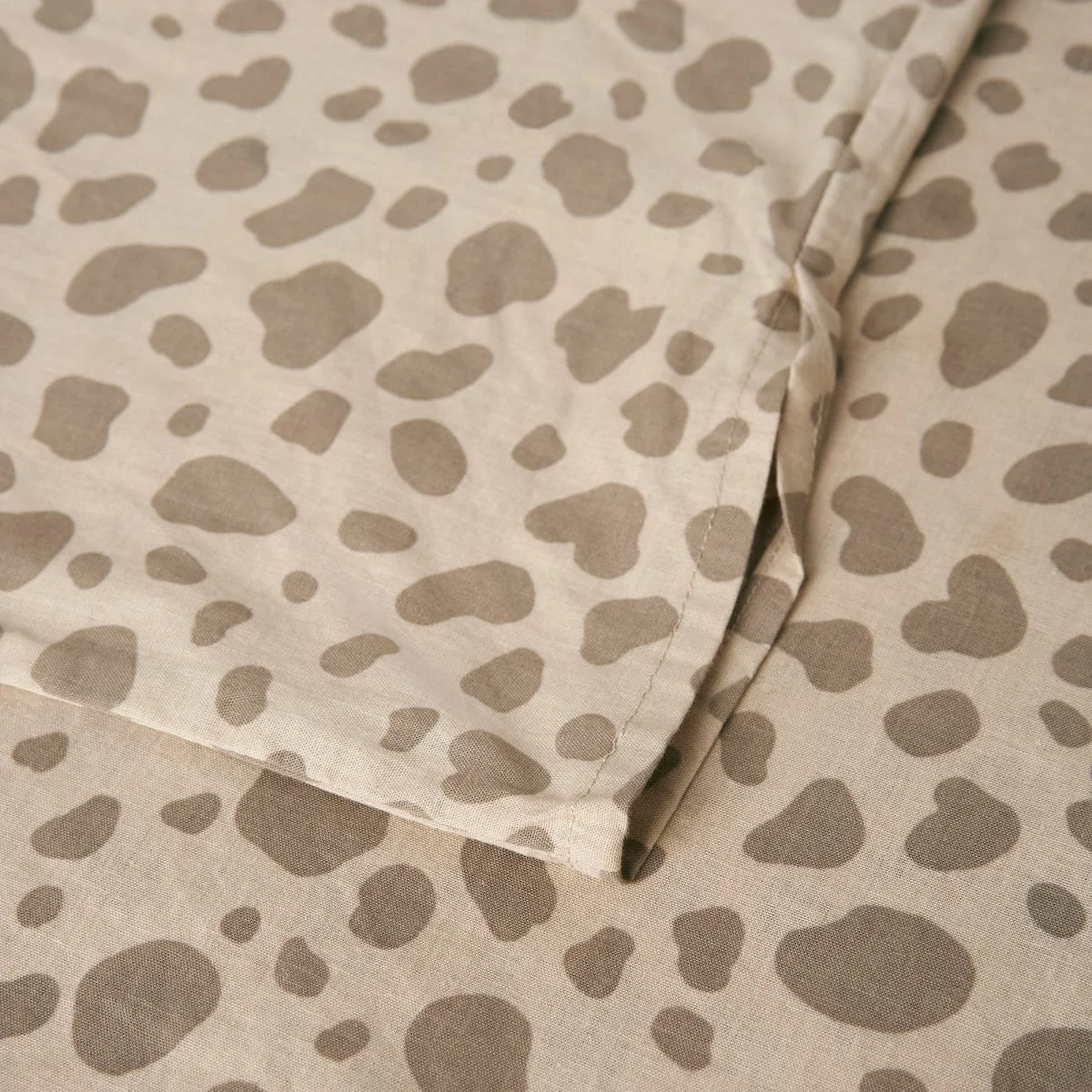 Leo bedset2.jpeg