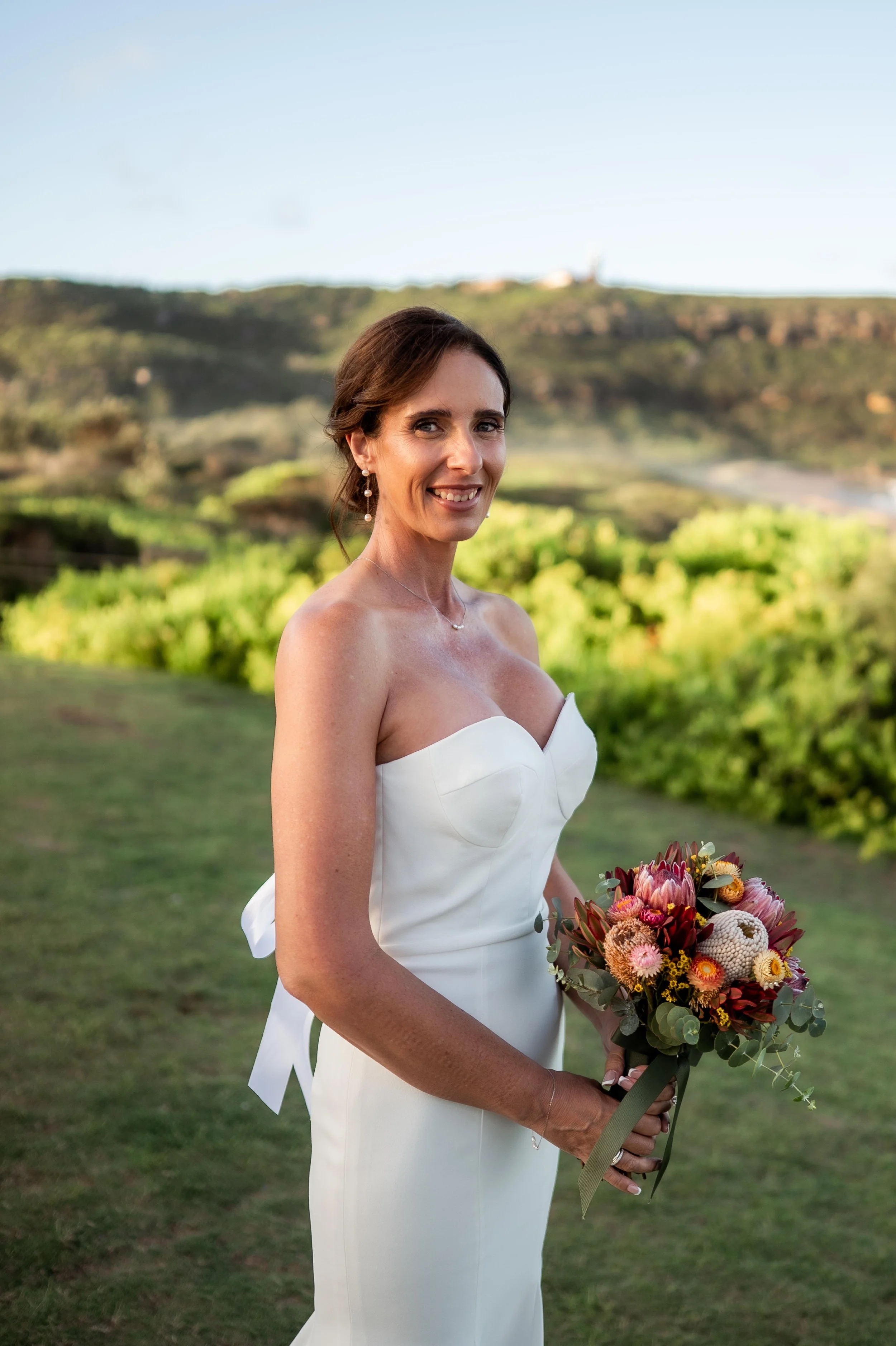 Lindsay & Brett. Sneak Peak-42.jpg