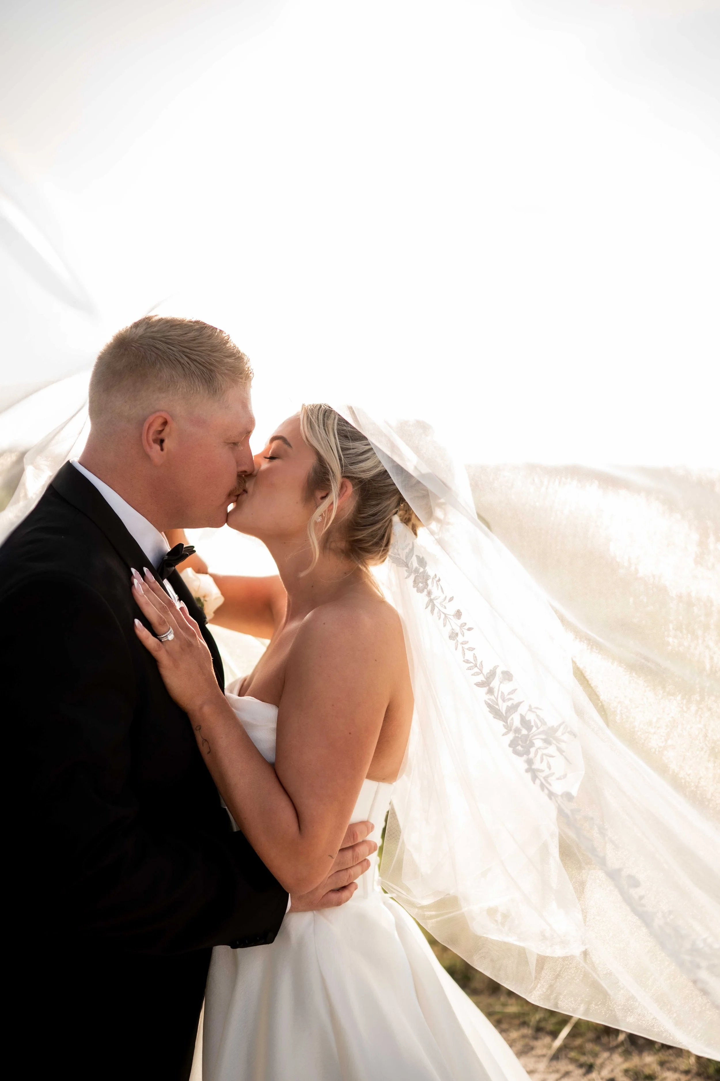 Hayley & Matt Sneak-16.jpg