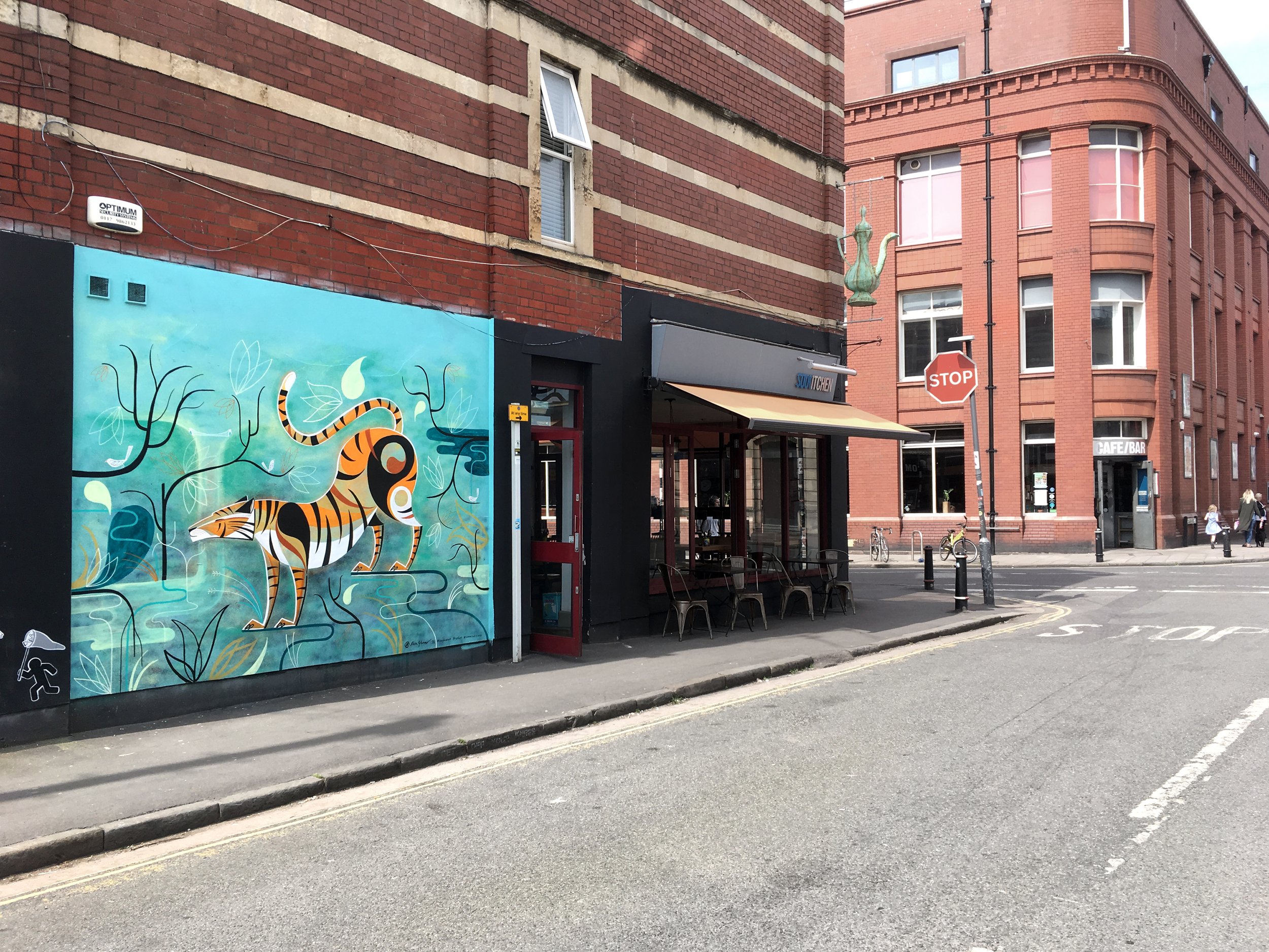 Bex_Glover_Souk_Kitchen_Wall_Tiger_02_Upfest_2019©Bex_Glover_2021.jpg