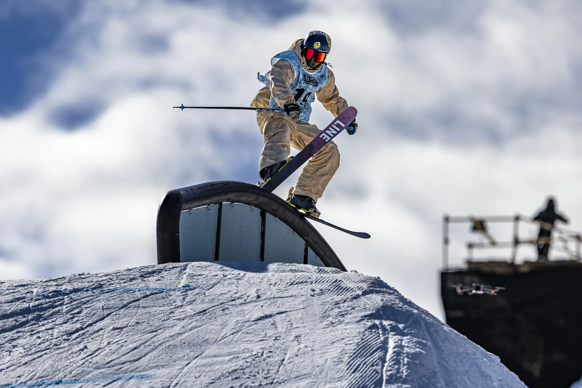 Athlète de ski acrobatique de la Coupe du monde de ski acrobatique freestyle 2025 à Stoneham, Québec