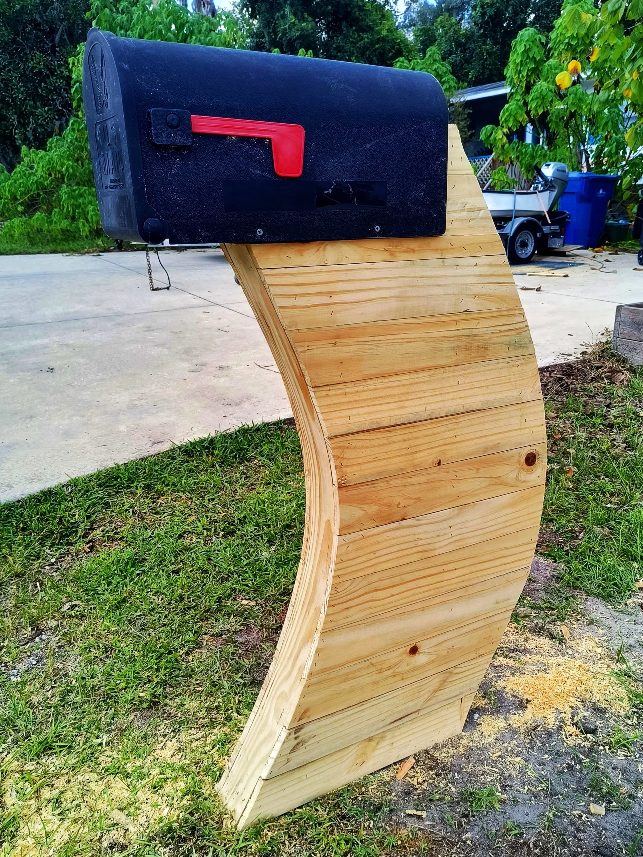 Fun mailbox