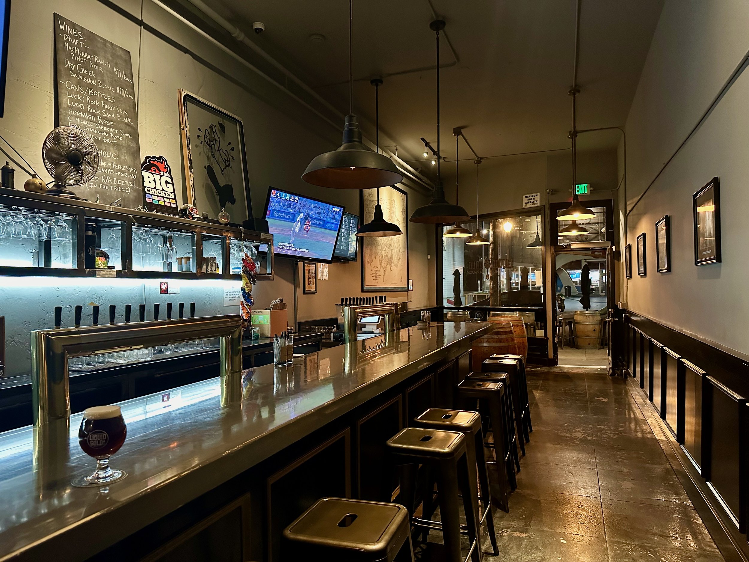 Liquid Gold Bar, Nob Hill | 03 April 2024