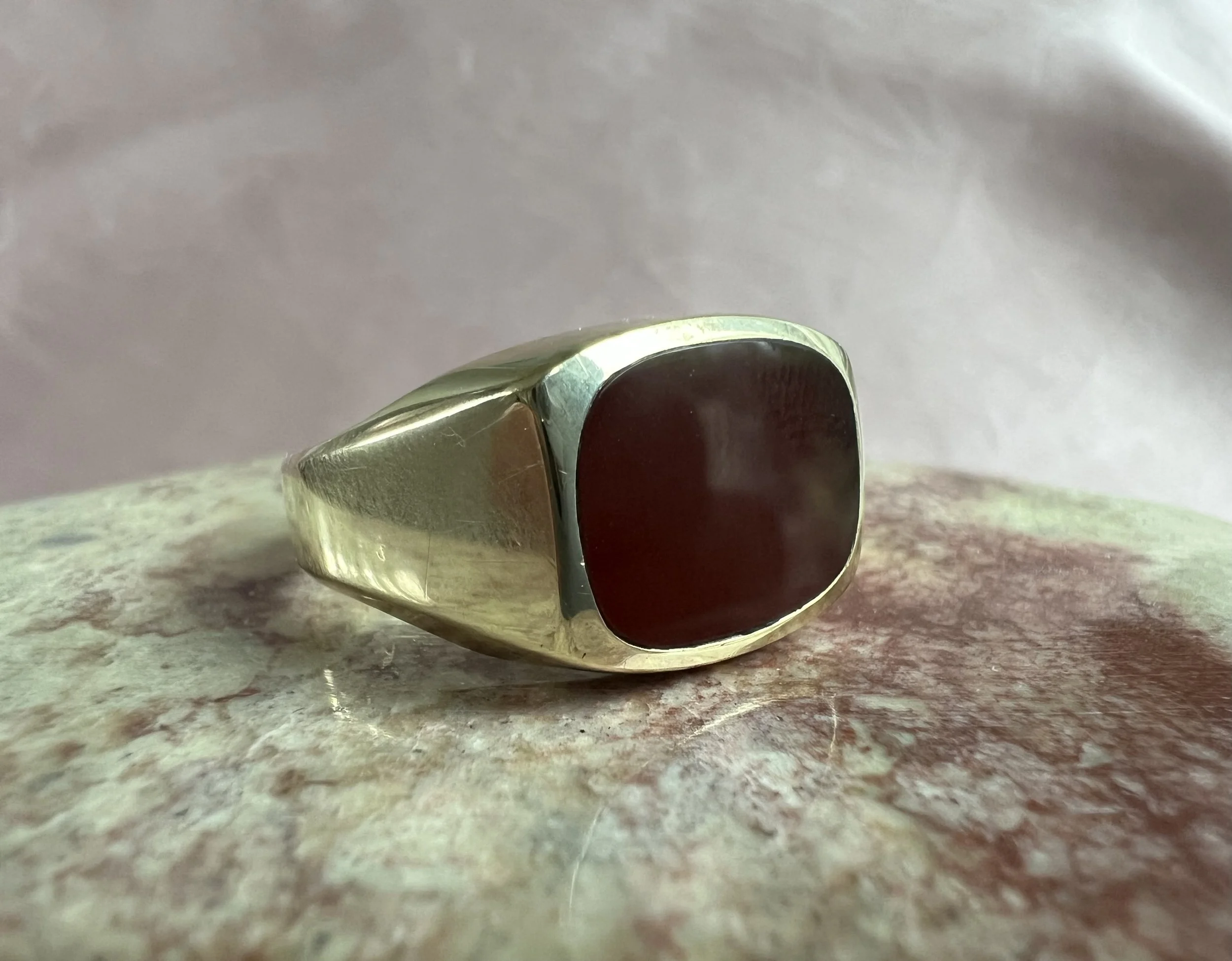 Vintage Dutch 14k & Carnelian Signet Ring