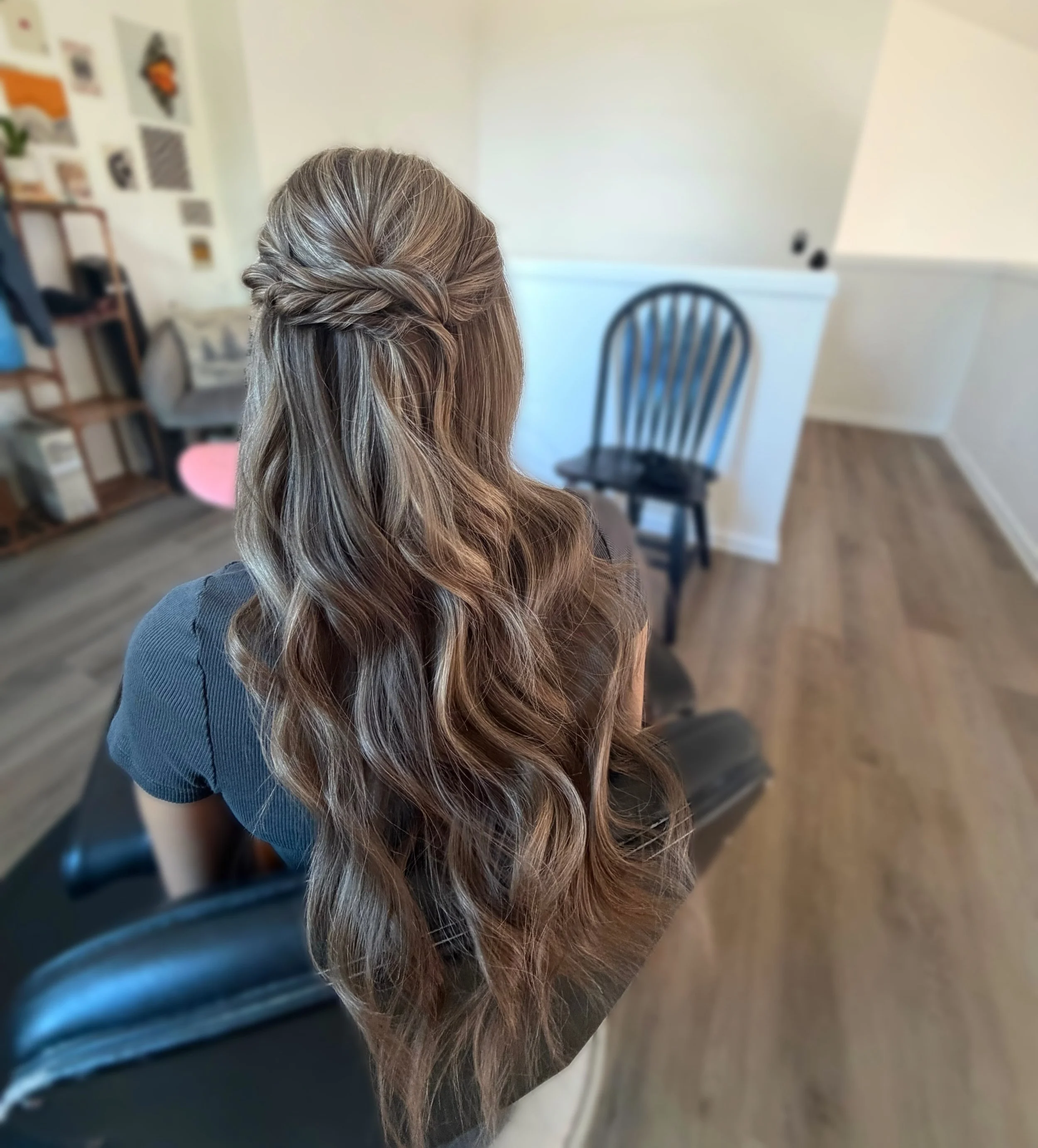 bridal trial #1 for today&hellip; twisted half up / half down, swipe for inspo pic! 🦋
.
.
#coloradoweddingvendor #bridalhairstyles #denverbridalhairstylist #westminsterhairstylist