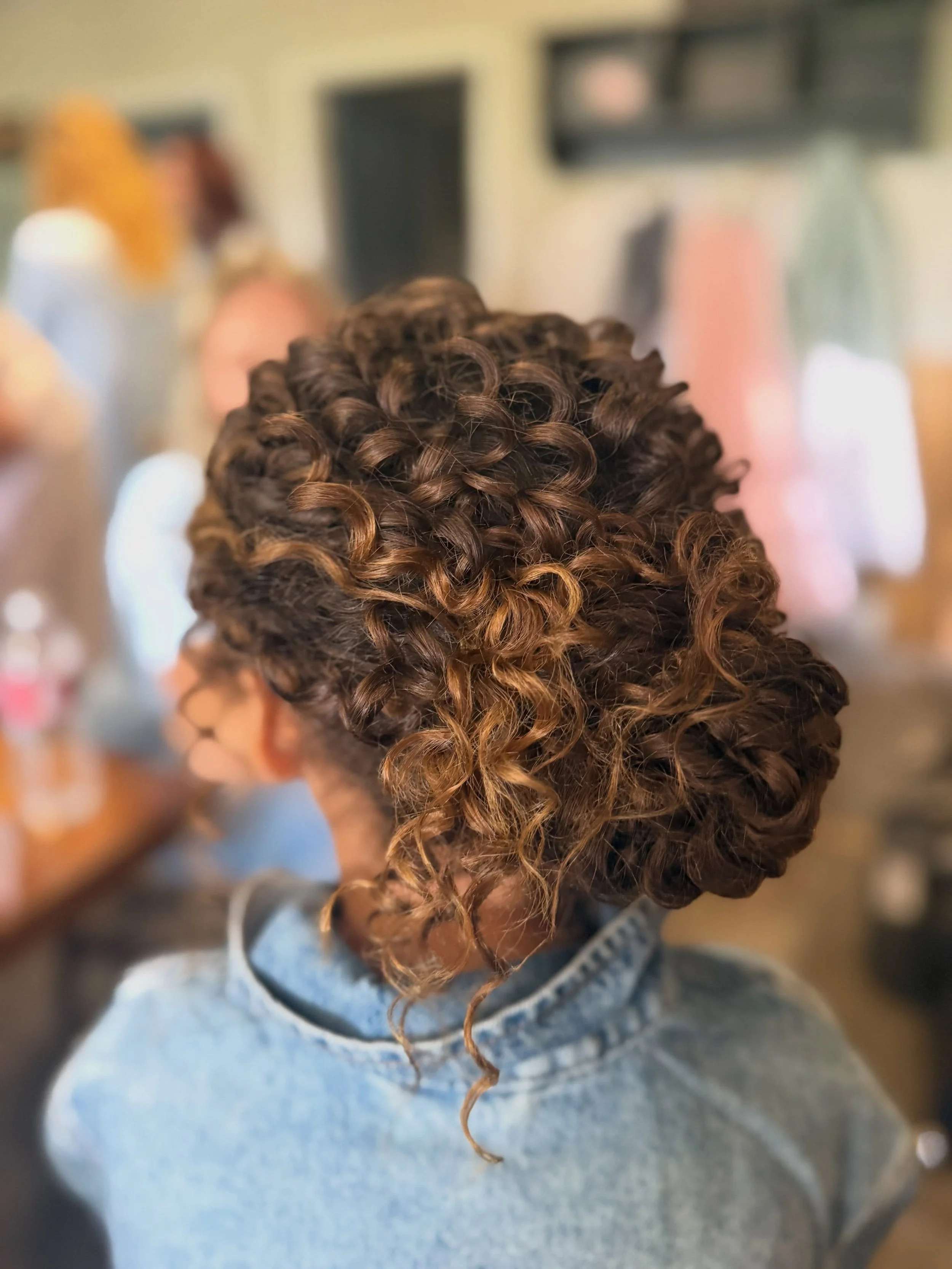 Three cutie patootie flower girl hairstyles🌸🎀🤍
.
.
#coloradoweddingvendor #flowergirlhairstyles #westminsterhairstylist #denverbridalhair #coloradobridalhair