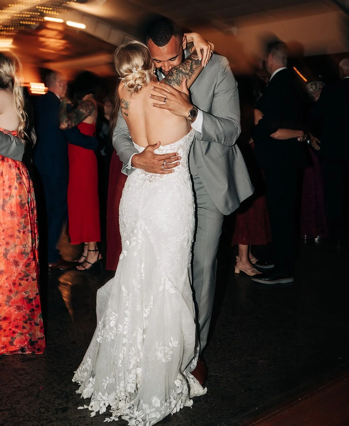 Anna &amp; Josh 🤍 9.19.26 
.
.
📸 @kdcaptures 
#longmontbridalstylist #denverbridalhairstylist #coloradoweddingvendors #bridalbunhairstyle #coloradoweddinghairstylist