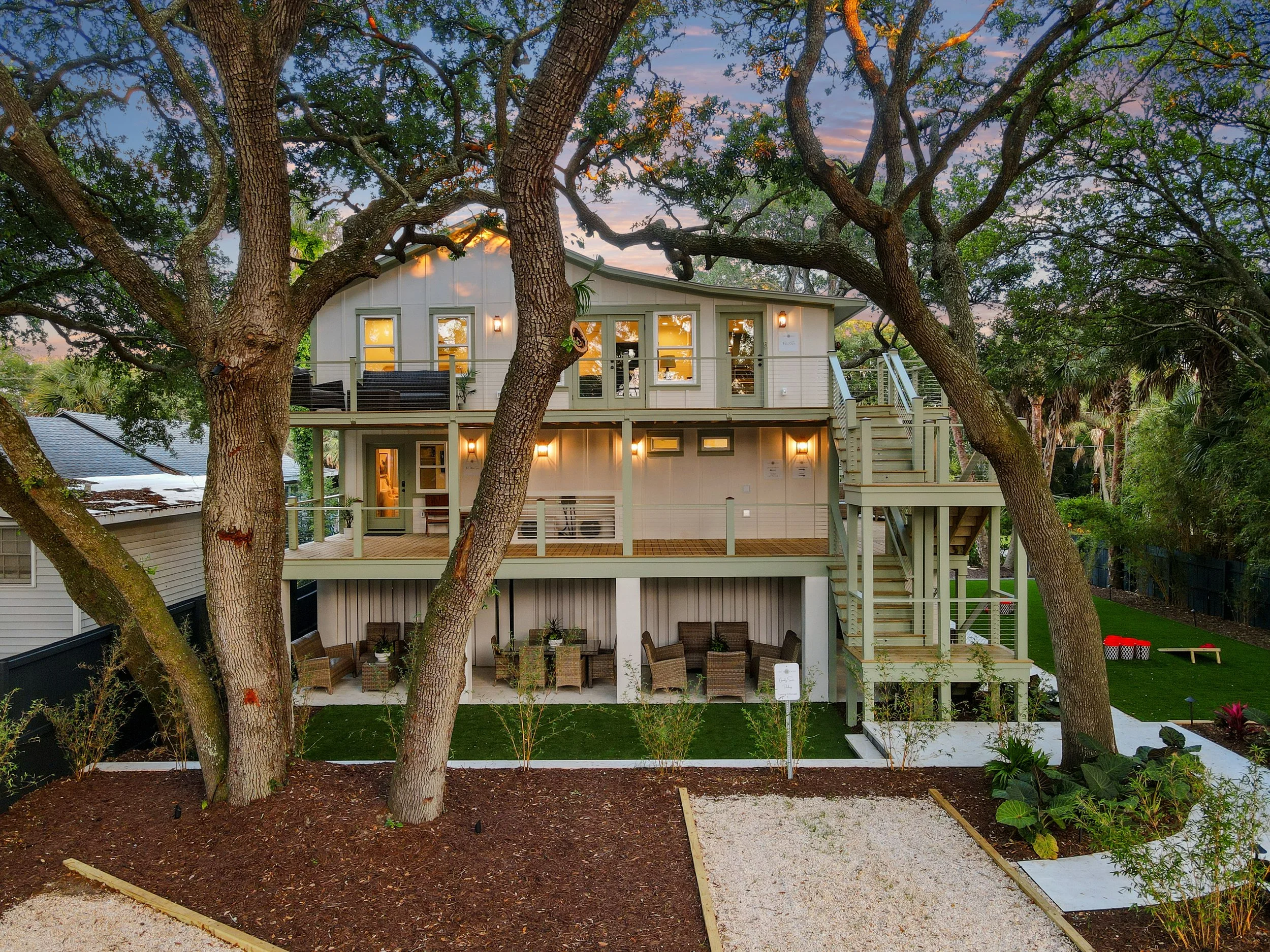 249-print-249-508EAshleyAve-FollyBeach-SC-29439-StayDuvet-Ingest-Edit-Done.jpg