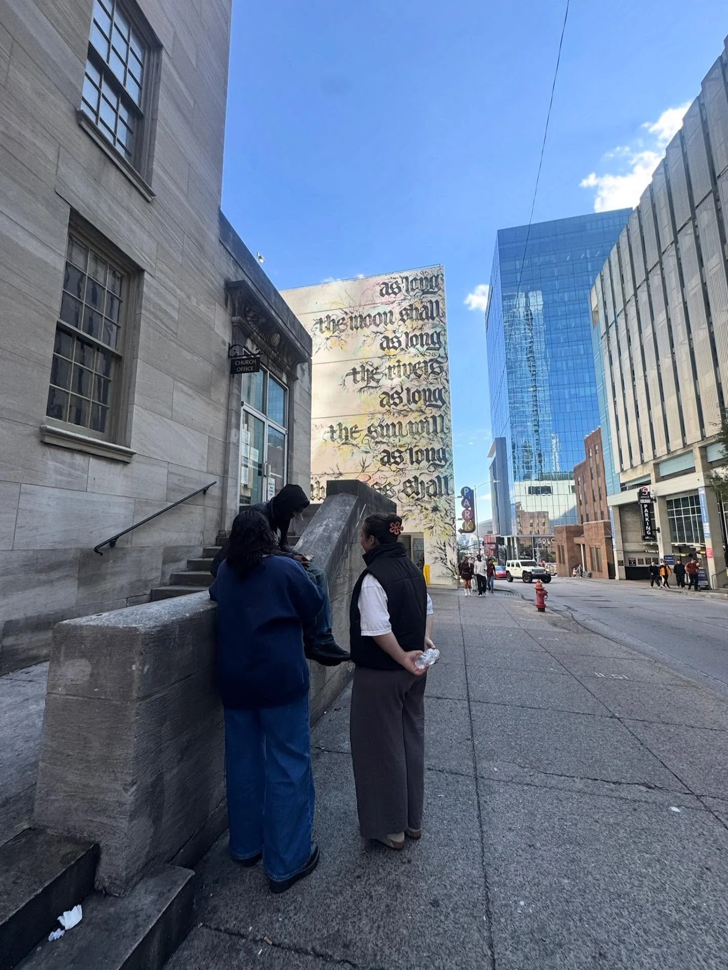 Saturday was such a good day! ❤️&zwj;🔥

We did our Souls and Sammies outreach. We made peanut butter and jelly sandwiches to hand out to our friends in downtown Nashville, and pray for them and share Jesus with them!