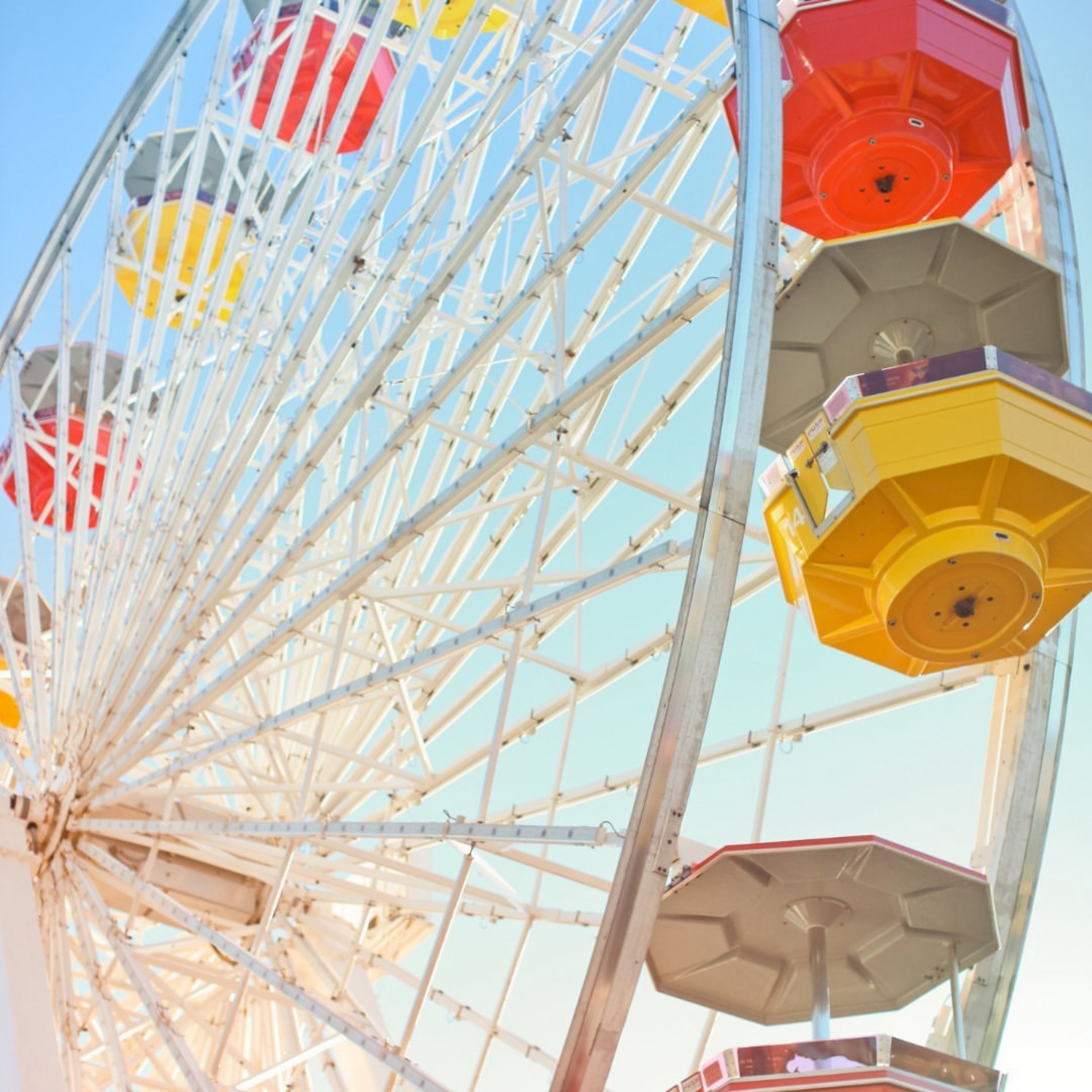 🎡 Tired of the digestive distress ferris wheel? 

Hop off with me! ​​​​​​​​

Hey there, lovely ladies! Let&rsquo;s talk about that frustrating Ferris Wheel we&rsquo;ve all been on &ndash; the one where we try one solution after another for our diges