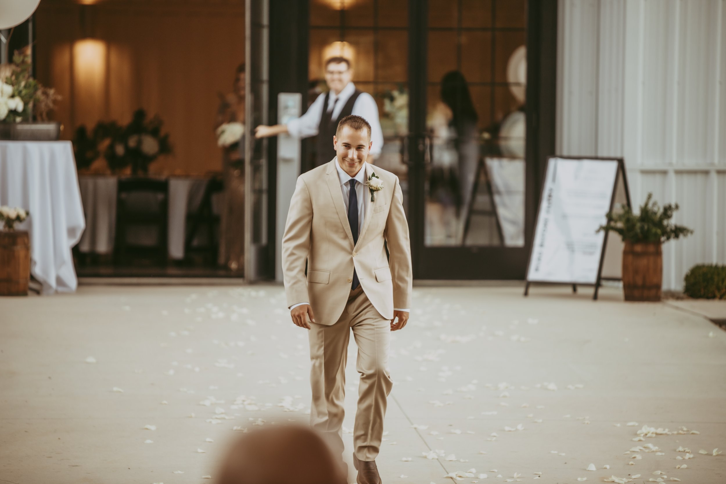 cliffside acres wedding venue sheldon james photography.JPG