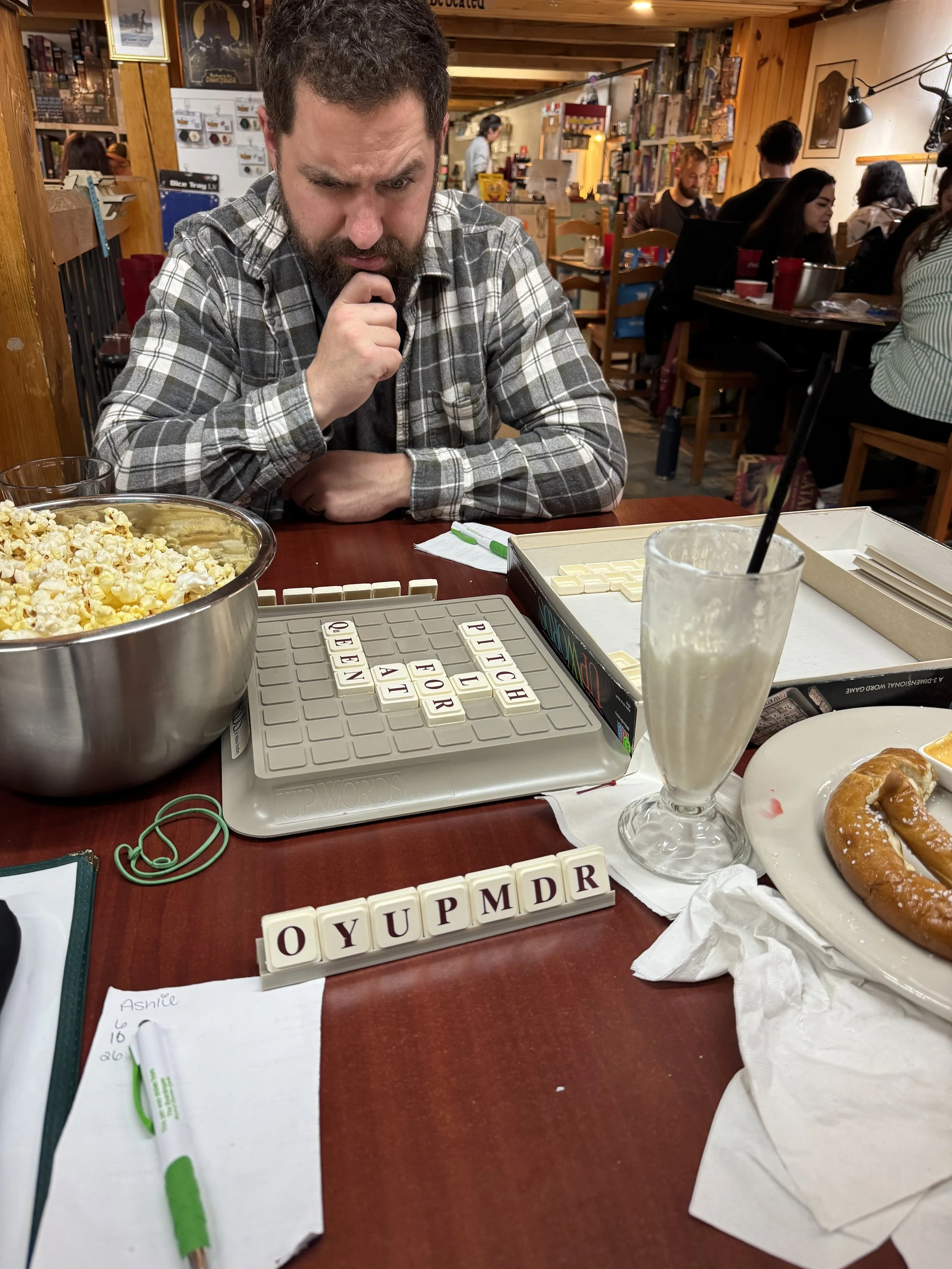 The Boardroom in Winooksi - board games and drinks!
