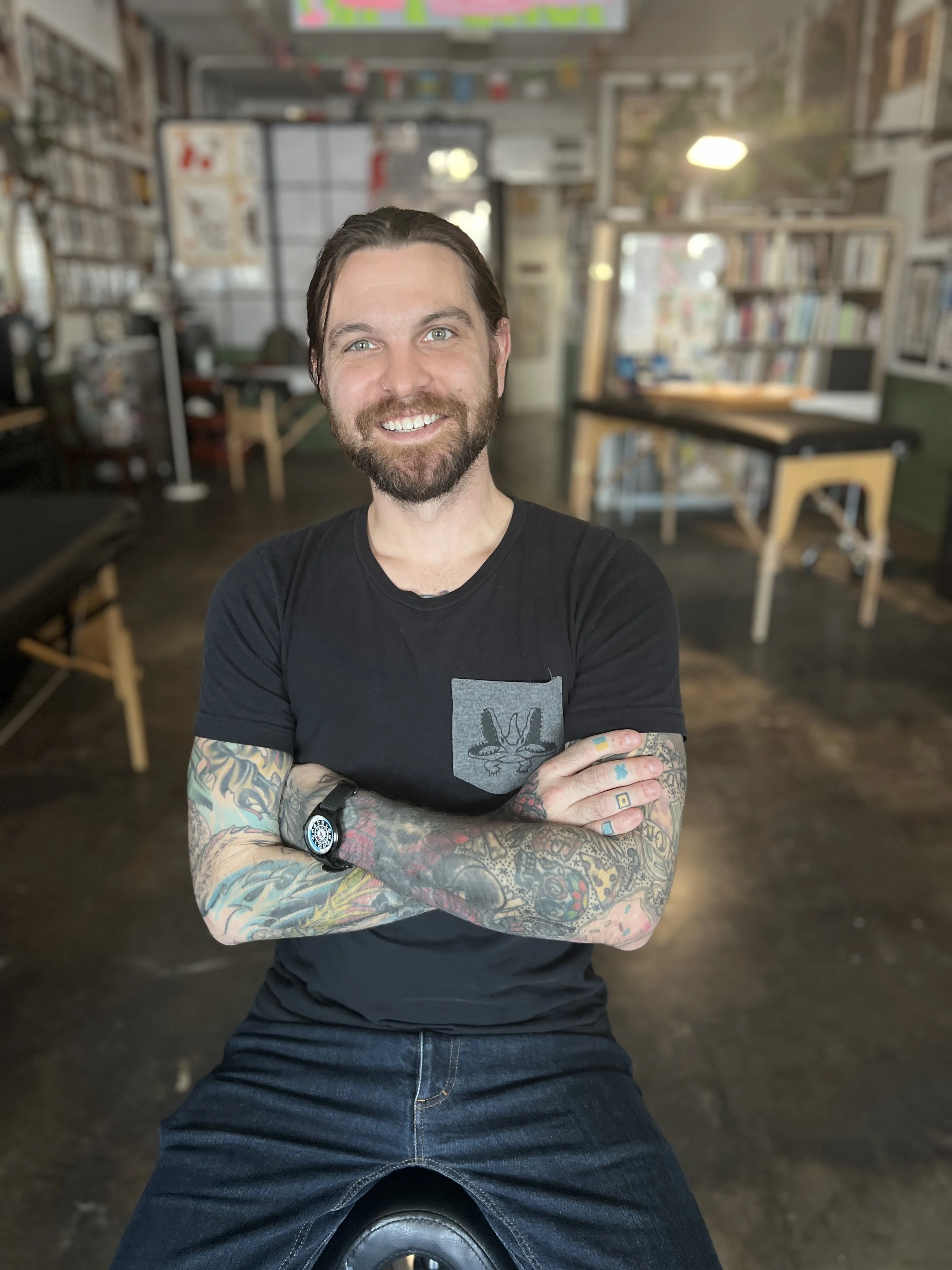 Gift Shop Tattooing Studio