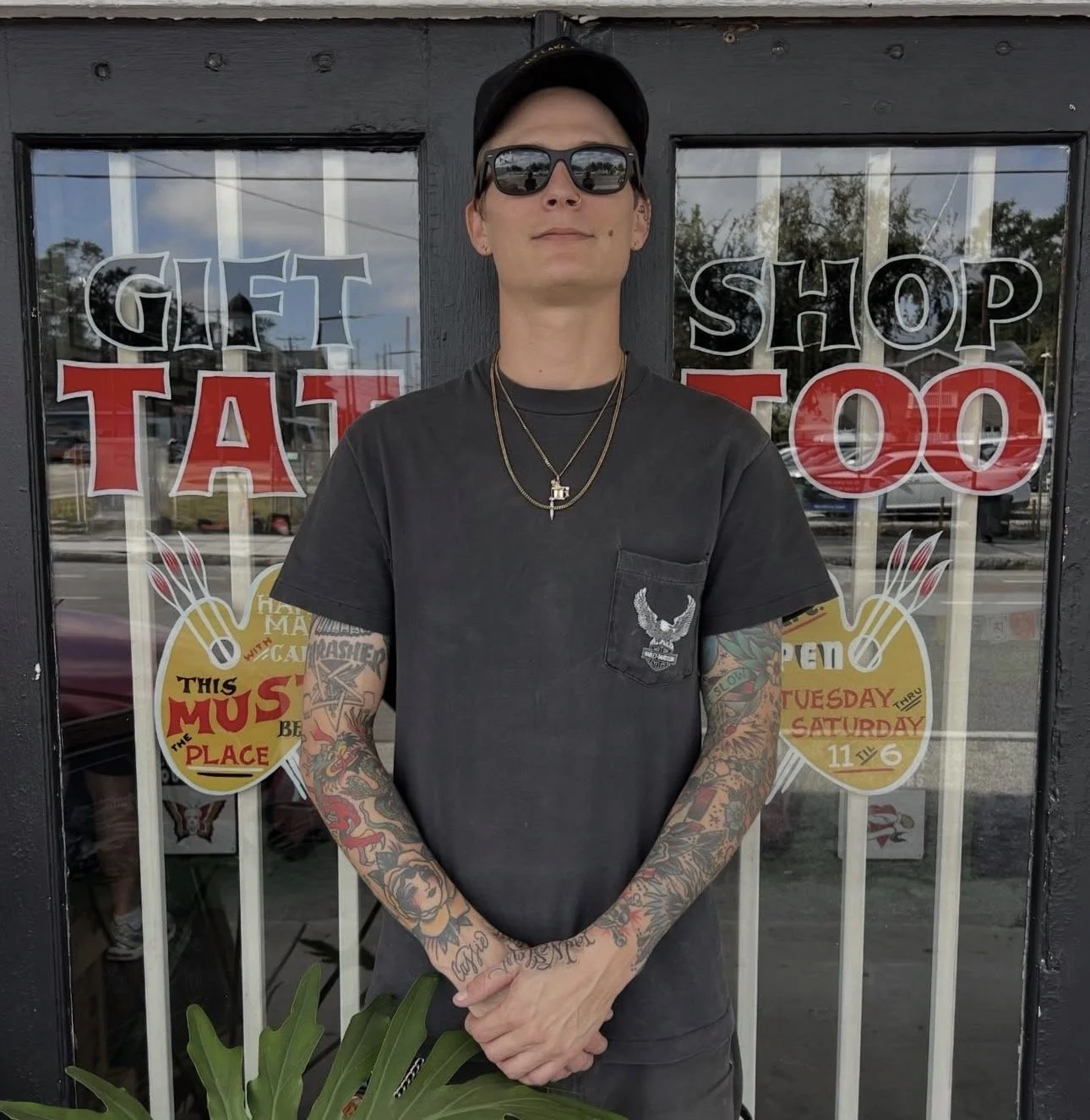 Gift Shop Tattooing Studio
