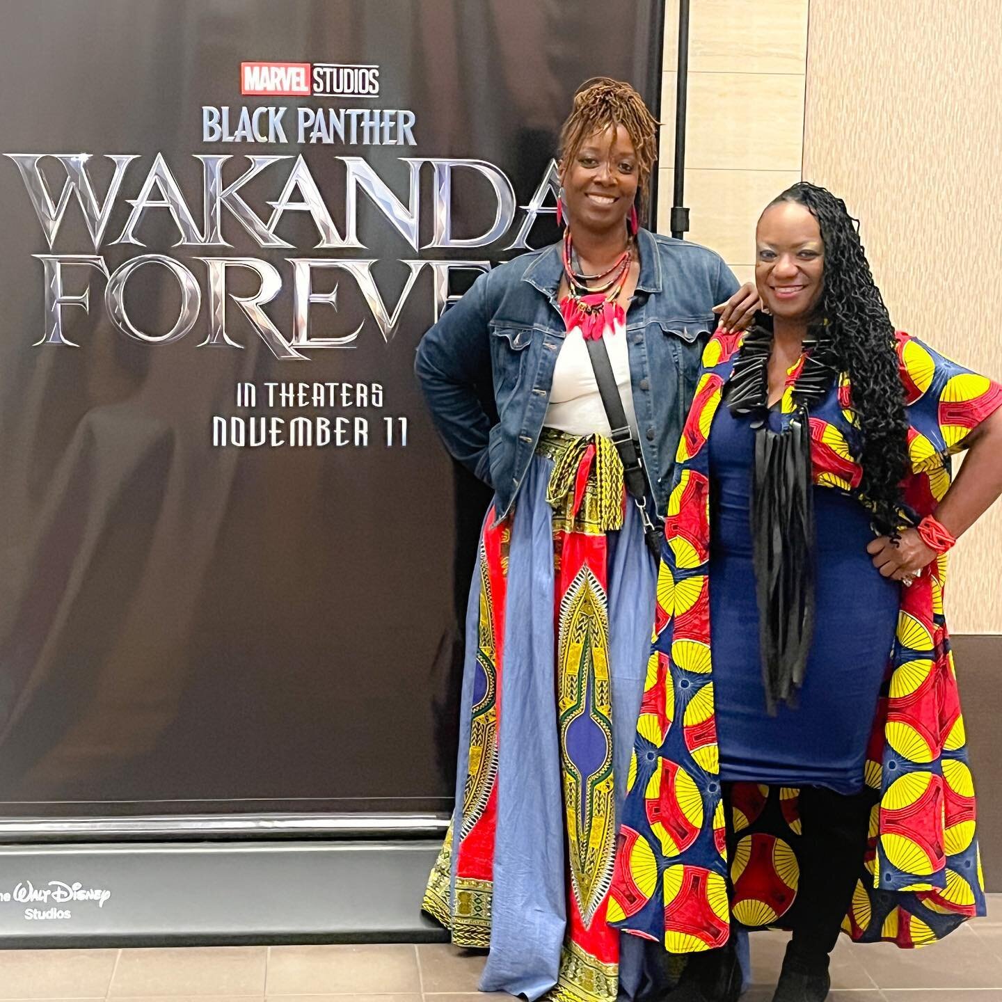 Had a great time seeing #WakandaForever with the fam on opening night. I appreciate the film's moving tribute to beautifully brilliant actor @chadwickboseman &amp; I love the woman power/ #feminist/ #womanist themes. Last but not least, costume desig