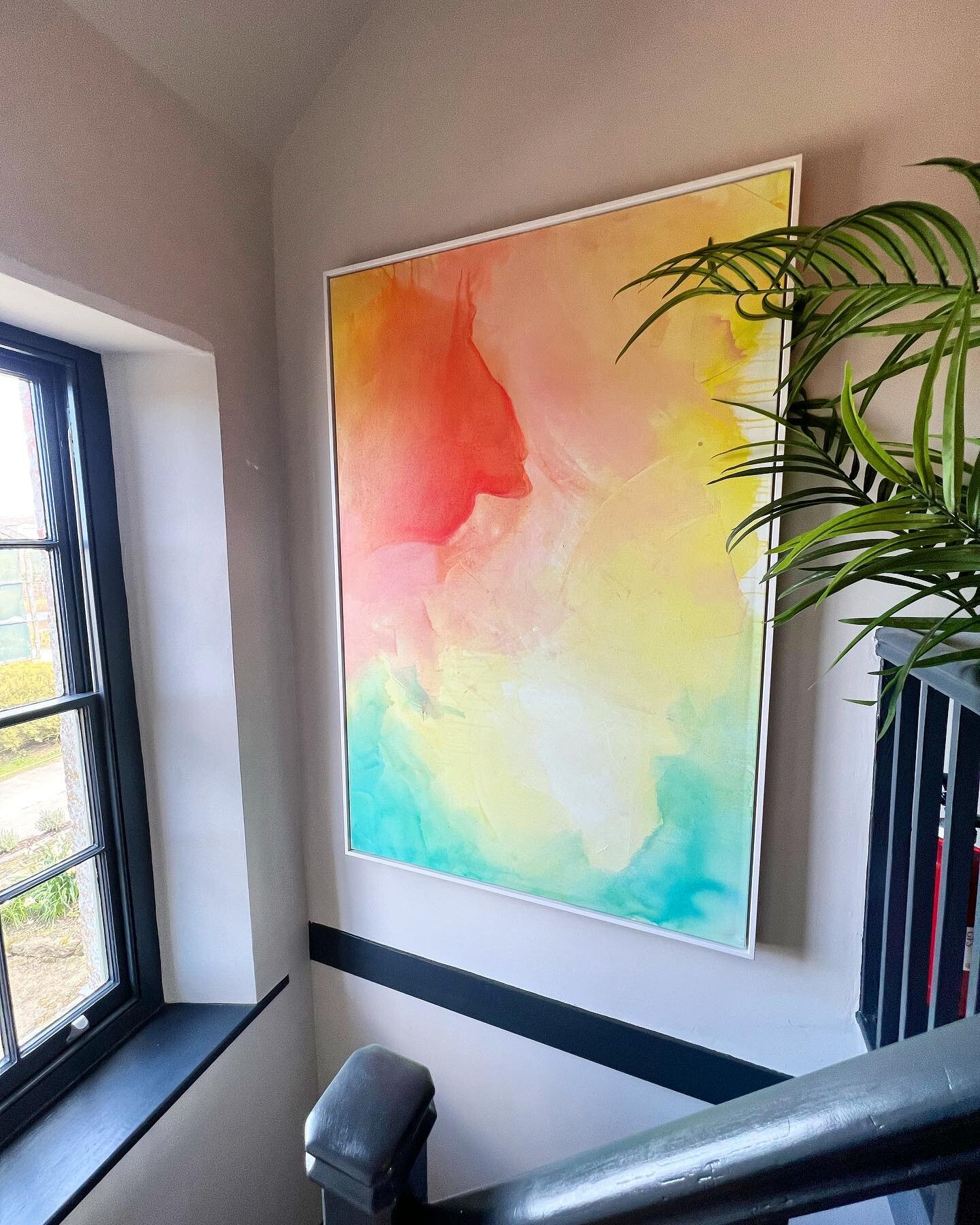 @freiresm_artist looking so good in our Farm House.

We have teamed up with local artist Freire Selwood-Miller to grace our cottages with her beautiful artwork.
If you love it as much as we do check her out @freiresm_artist