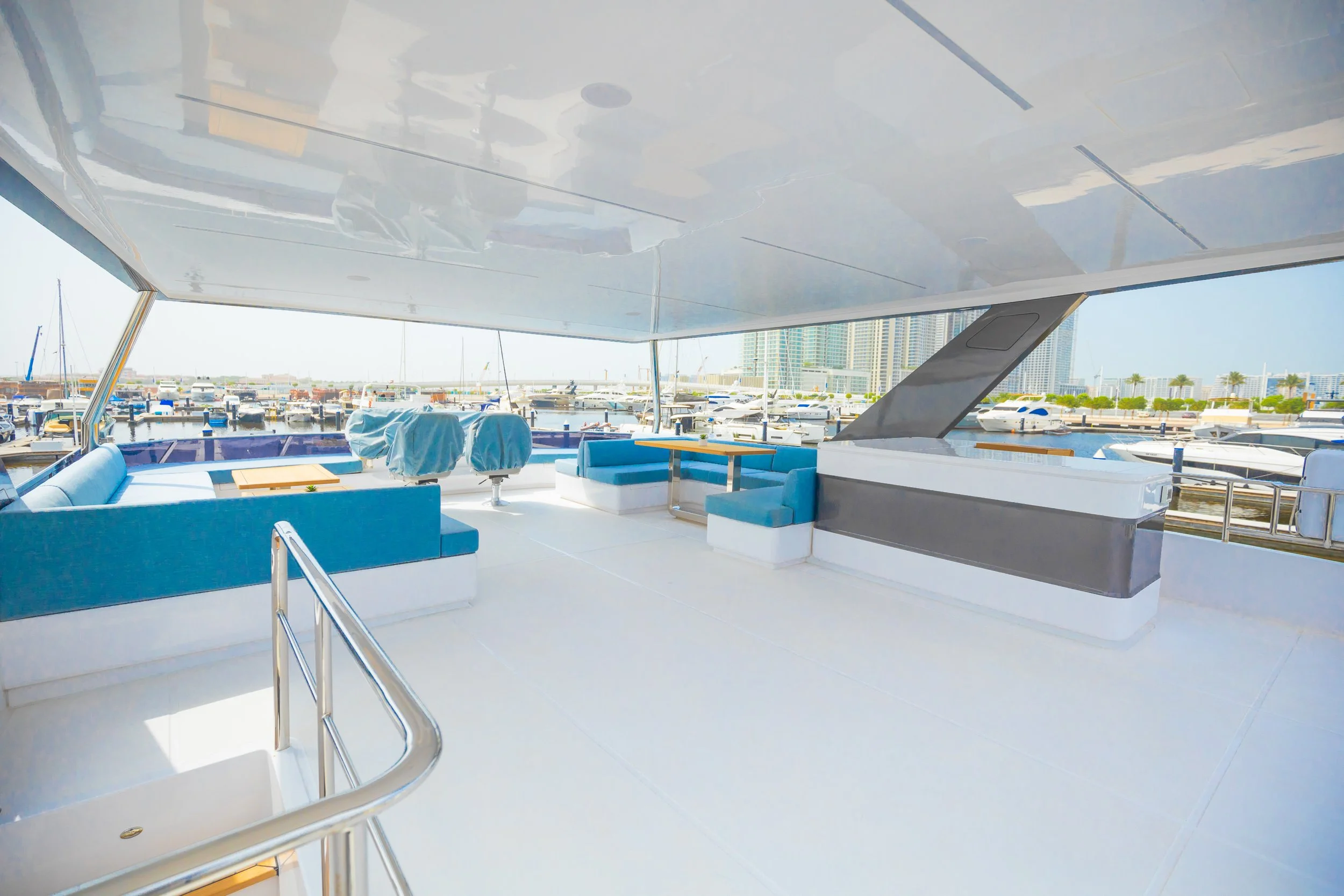 Flybridge 1.jpg